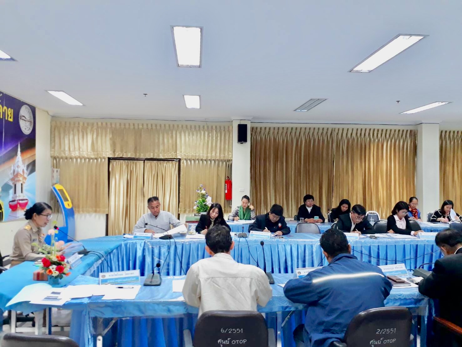 สพจ.หนองคาย การประชุมประจำเดือนหัวหน้ากลุ่มงาน หัวหน้าฝ่าย พัฒนาการอำเภอและนักวิชาการพัฒนาชุมชน สำนักงานพัฒนาชุมชนจังหวัดหนองคาย ครั้งที่ 12/2560