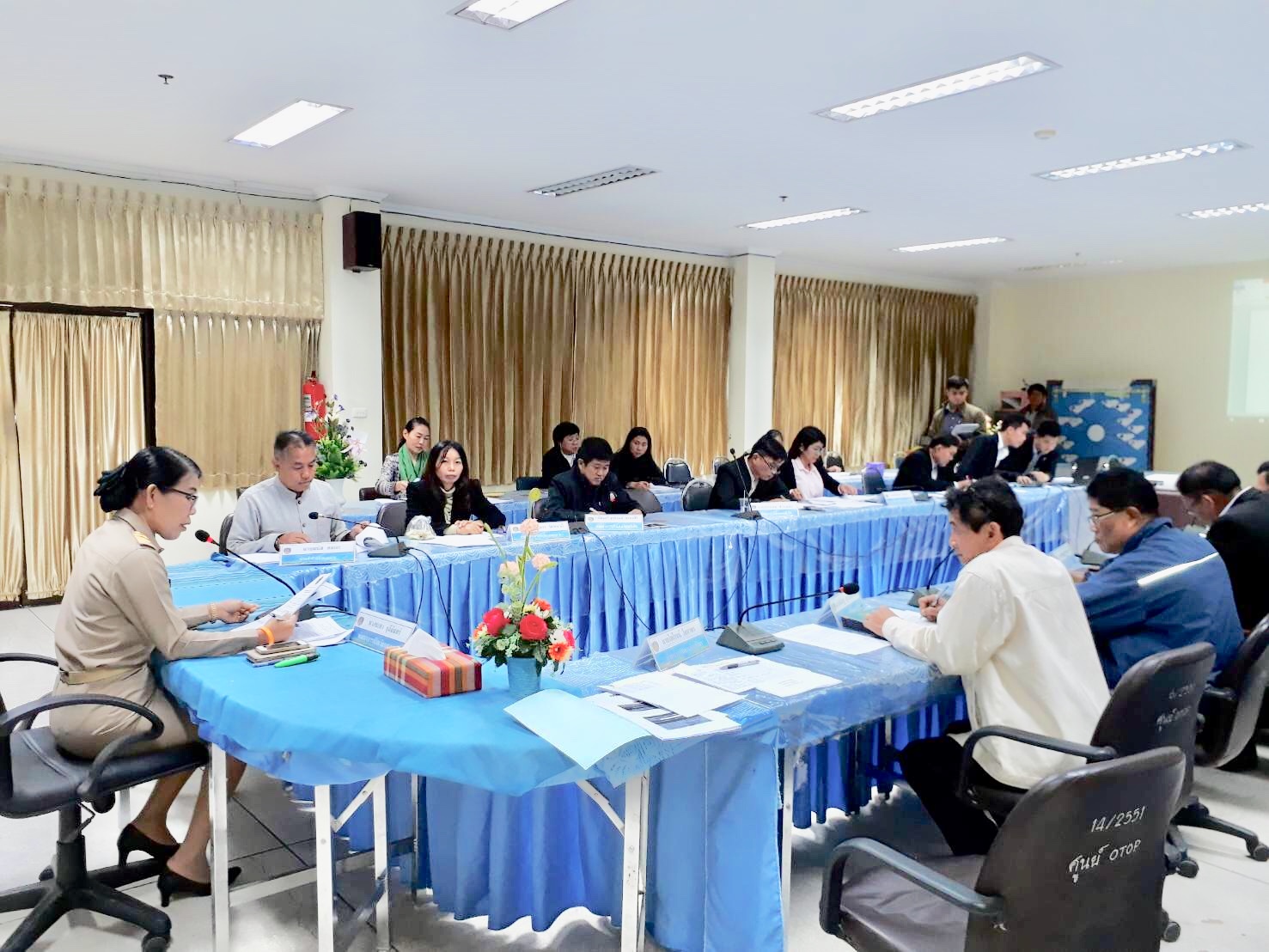 สพจ.หนองคาย การประชุมประจำเดือนหัวหน้ากลุ่มงาน หัวหน้าฝ่าย พัฒนาการอำเภอและนักวิชาการพัฒนาชุมชน สำนักงานพัฒนาชุมชนจังหวัดหนองคาย ครั้งที่ 12/2560