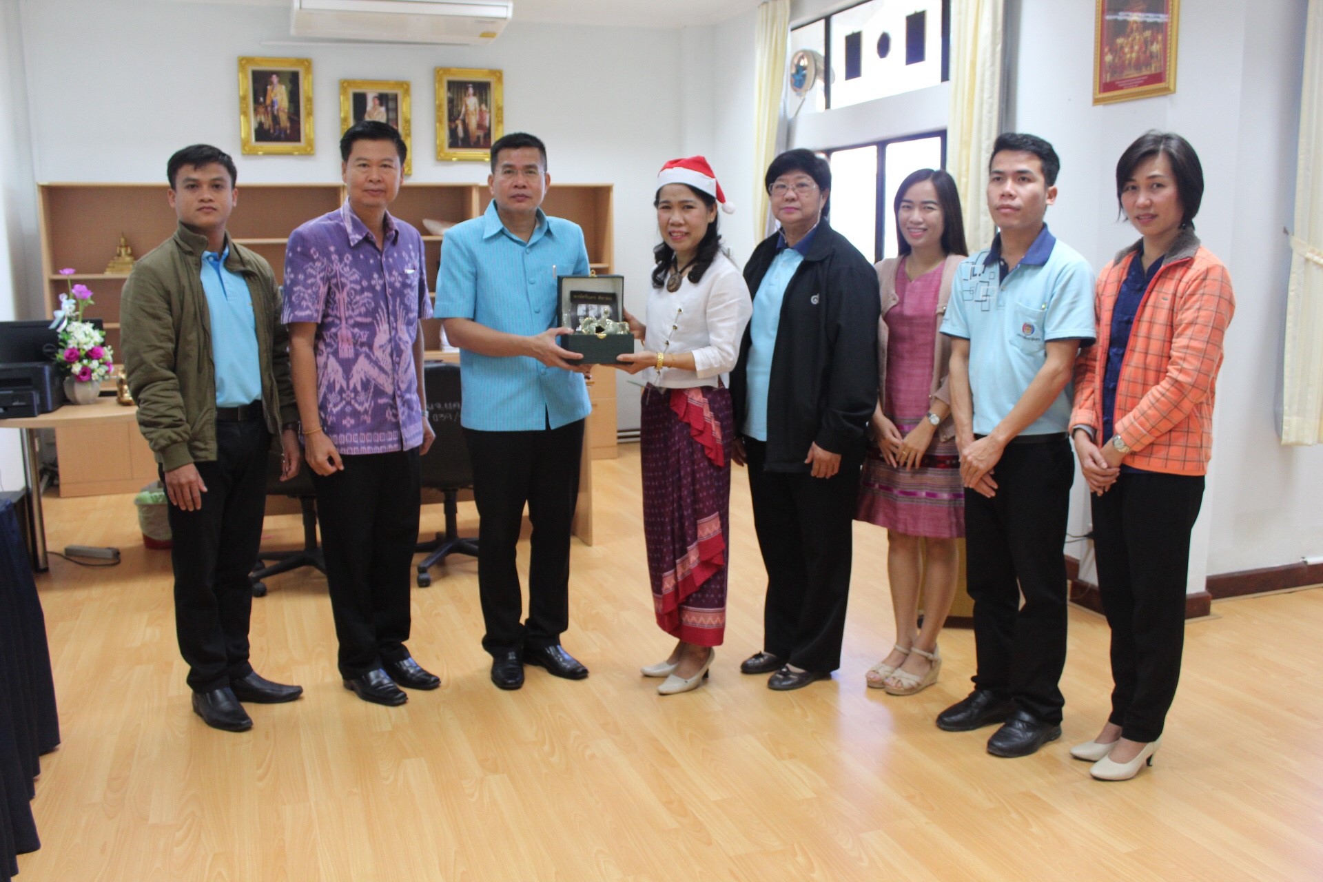 พช.หนองคาย คารวะขอพรผู้ว่าฯ รองผู้ว่าฯ เนื่องในโอกาสเทศกาลปีใหม่ 2561