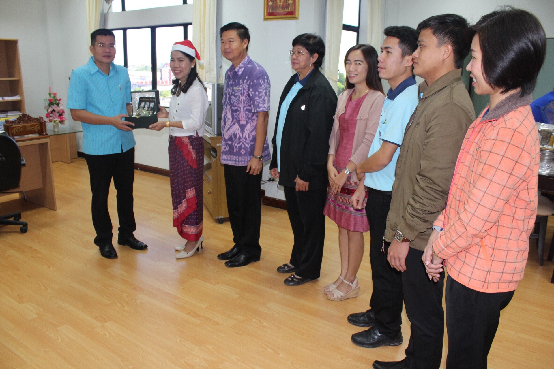 พช.หนองคาย คารวะขอพรผู้ว่าฯ รองผู้ว่าฯ เนื่องในโอกาสเทศกาลปีใหม่ 2561