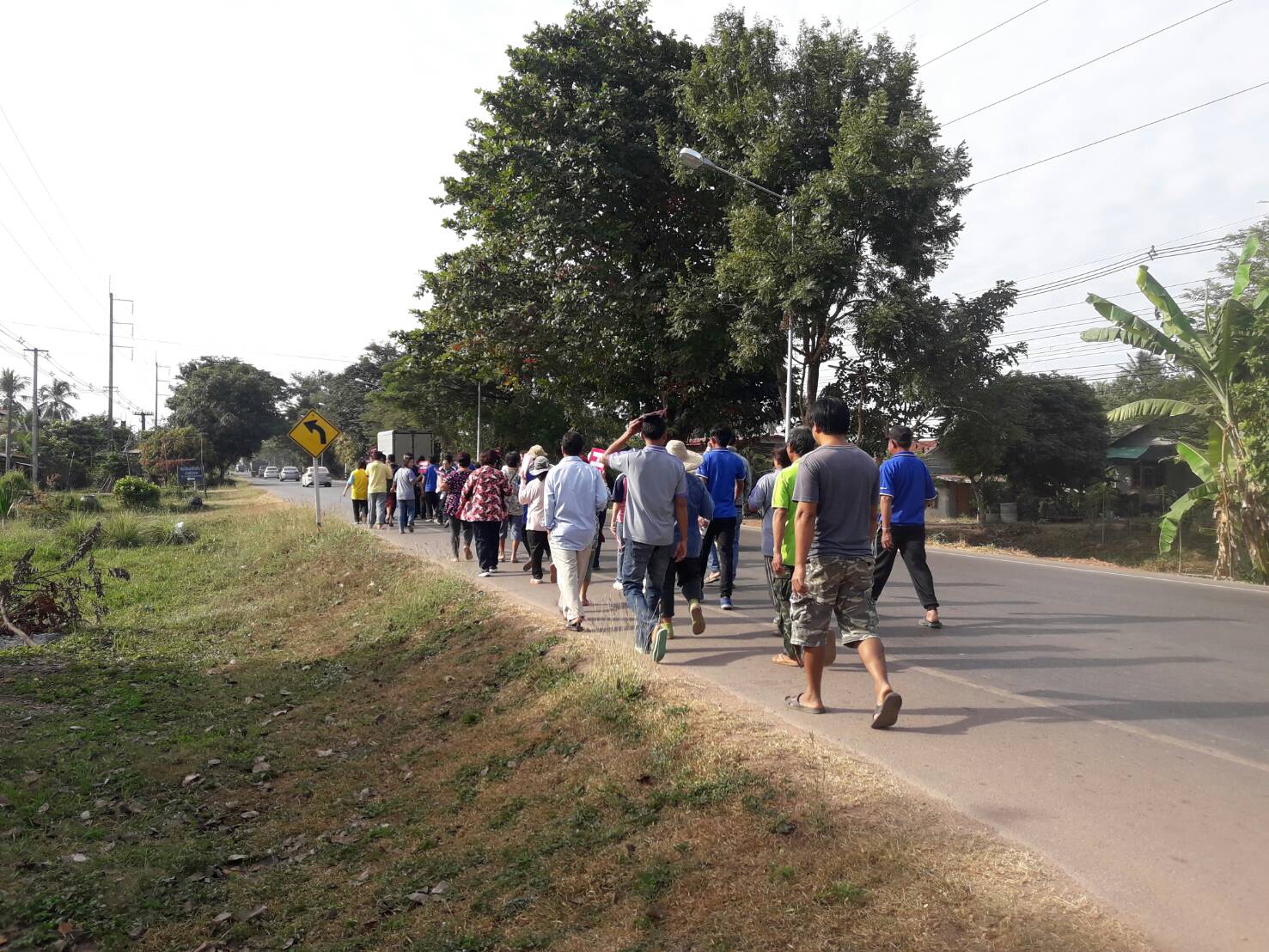 หนองคาย จัดกิจกรรมD-day การจัดเก็บข้อมูลจปฐ. ปี2561 ด้วยการเดินรณรงค์เชิญชวนประชาชนในพื้นที่หมู่บ้านนำร่อง 1อำเภอ 1หมู่บ้าน