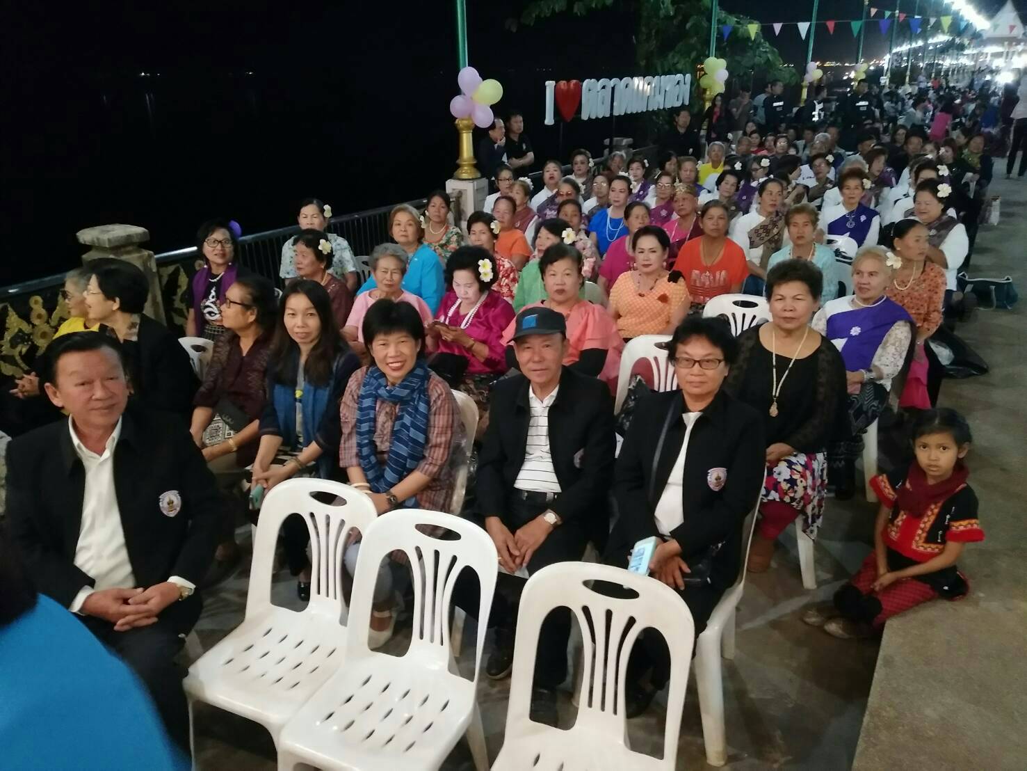 พจ.หนองคาย ร่วมพิธีเปิดตลาดประชารัฐ ท้องถิ่นสุขใจจังหวัดหนองคาย ณ ตลาด”แคมของ” (ถนนคนเดินหนองคาย) อำเภอเมืองฯ จังหวัดหนองคาย