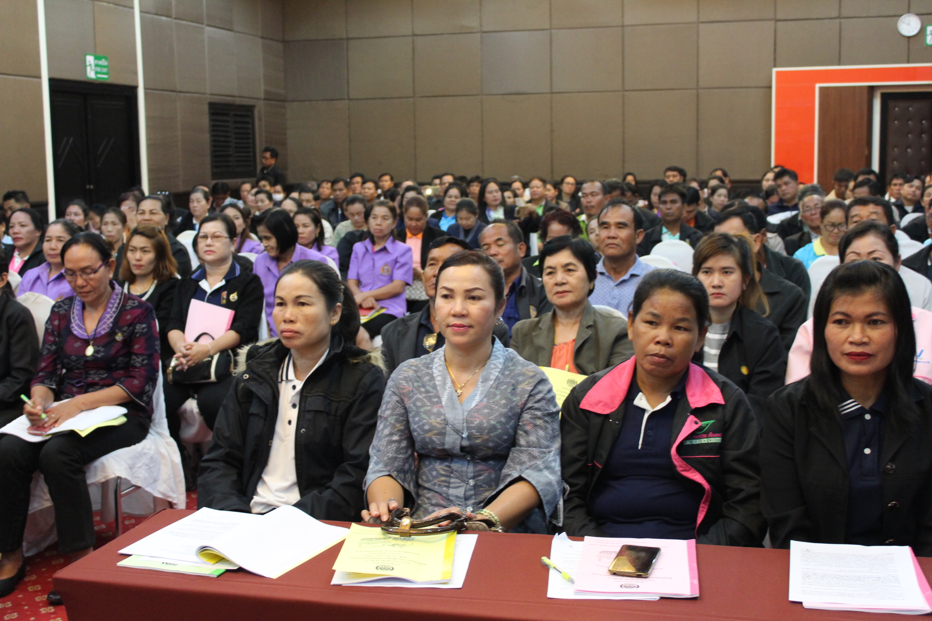 พช.หนองคาย จัดประชุมเชิงปฏิบัติการทีมสนับสนุนสัมมาชีพชุมชนระดับจังหวัด ปี 2561