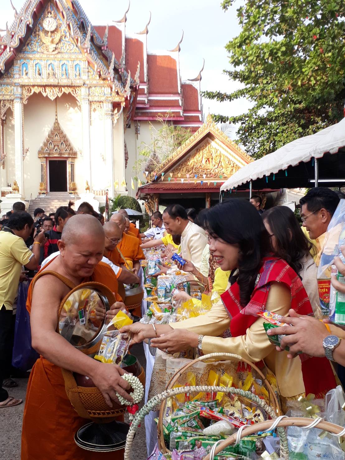 พช.หนองคาย ร่วมกิจกรรมวันพ่อแห่งชาติ