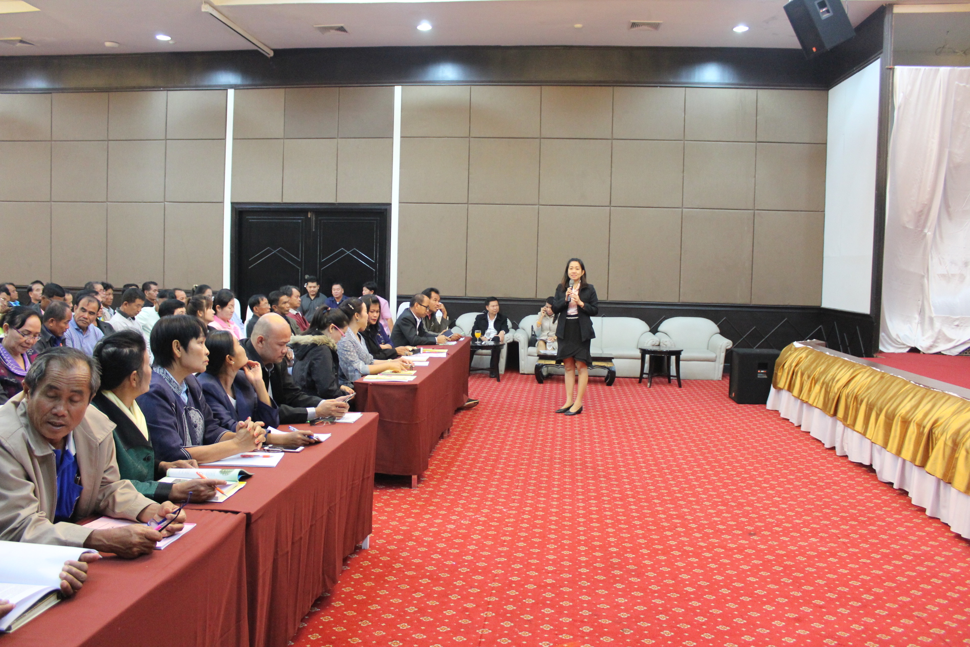 พช.หนองคาย จัดประชุมเชิงปฏิบัติการทีมสนับสนุนสัมมาชีพชุมชนระดับจังหวัด ปี 2561