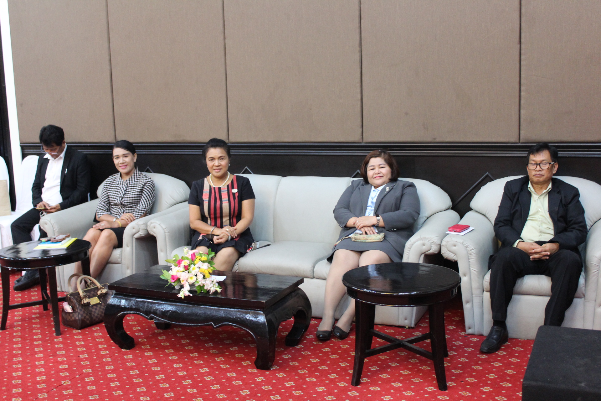 พช.หนองคาย จัดประชุมเชิงปฏิบัติการทีมสนับสนุนสัมมาชีพชุมชนระดับจังหวัด ปี 2561