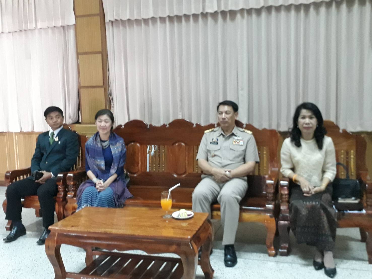 หนองคาย จัดประชุมซักซ้อมให้ความรู้เกี่ยวกับการขายแก่ผู้ประกอบการรายใหม่ตามโครงการตลาดประชารัฐ