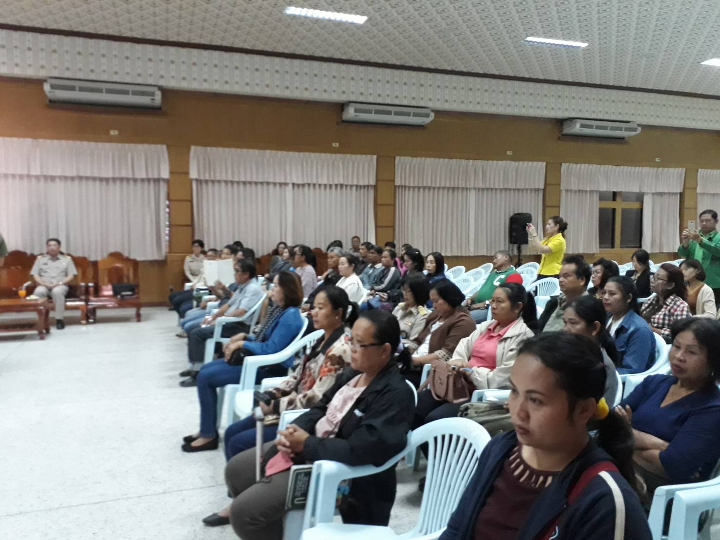 หนองคาย จัดประชุมซักซ้อมให้ความรู้เกี่ยวกับการขายแก่ผู้ประกอบการรายใหม่ตามโครงการตลาดประชารัฐ