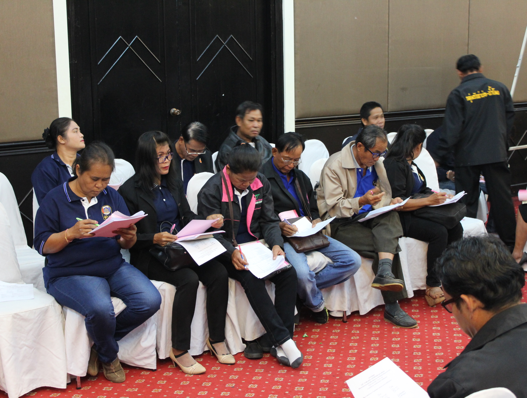 พช.หนองคาย จัดประชุมเชิงปฏิบัติการทีมสนับสนุนสัมมาชีพชุมชนระดับจังหวัด ปี 2561