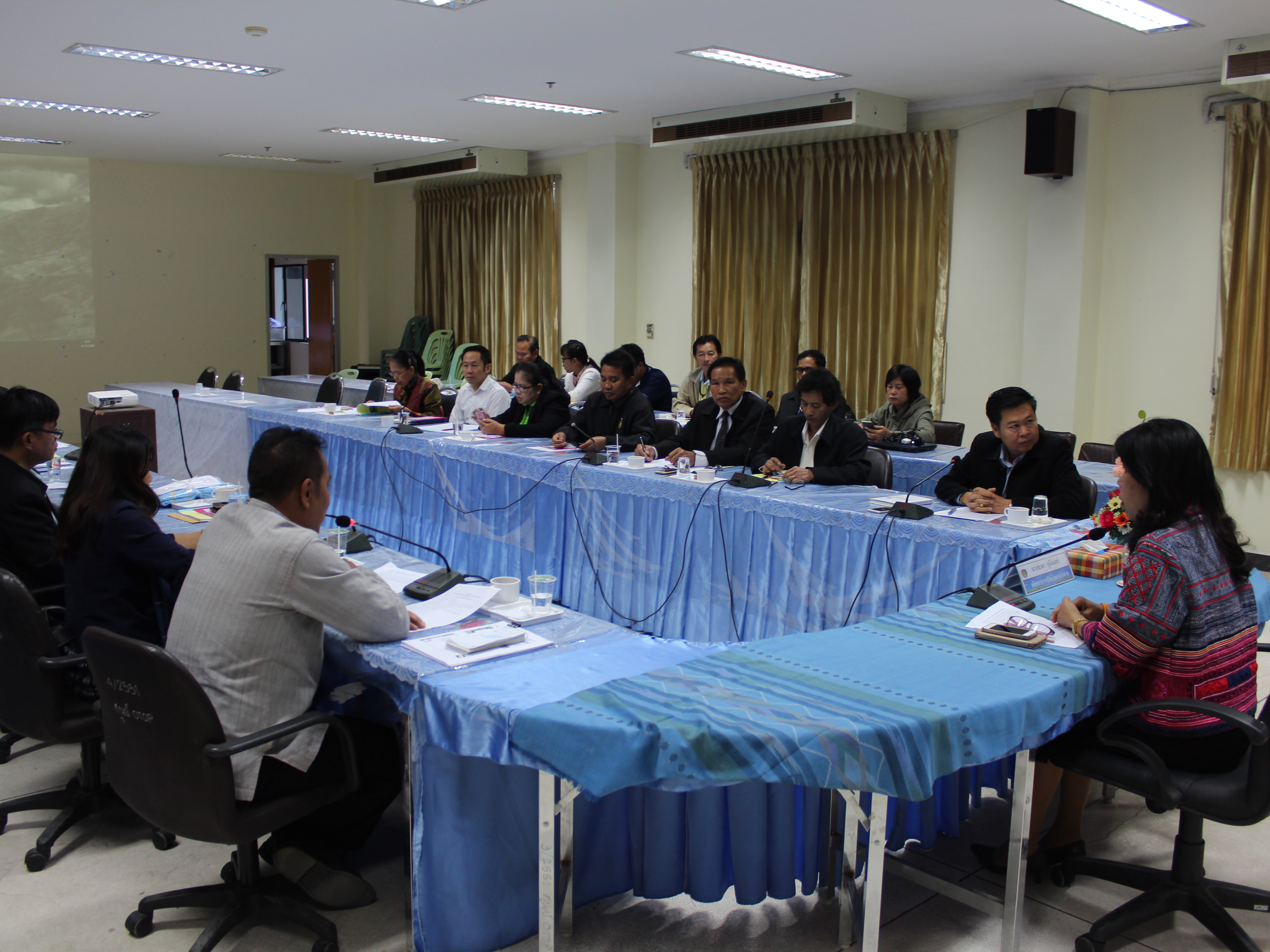 หนองคาย….ประชุมเชิงปฏิบัติการเจ้าหน้าที่ผู้รับผิดชอบการจัดเก็บข้อมูล จปฐ. ระดับอำเภอ ณ ห้องประชุมสพจ.หนองคาย ศาลากลางฯชั้น 1