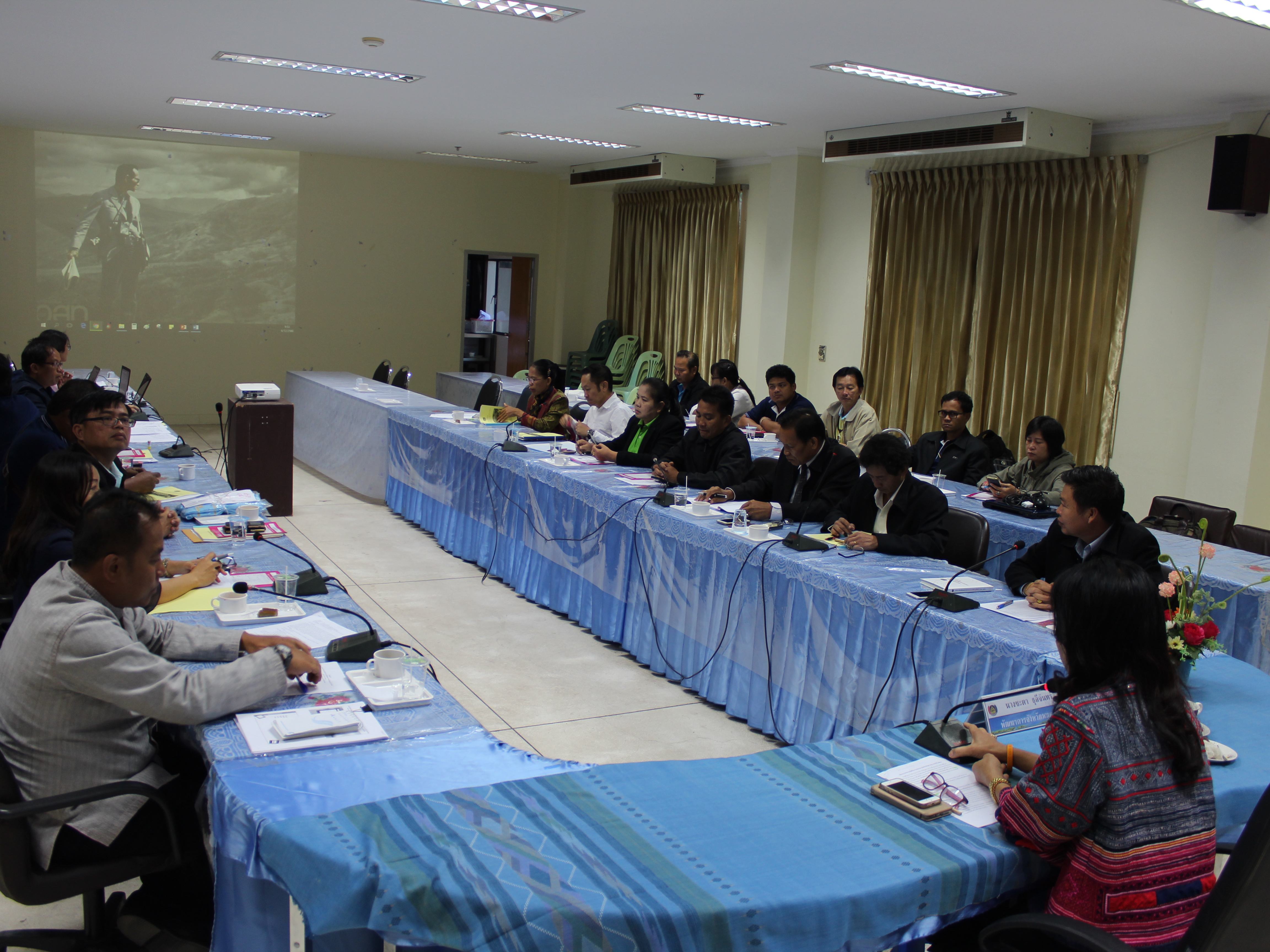 หนองคาย….ประชุมเชิงปฏิบัติการเจ้าหน้าที่ผู้รับผิดชอบการจัดเก็บข้อมูล จปฐ. ระดับอำเภอ ณ ห้องประชุมสพจ.หนองคาย ศาลากลางฯชั้น 1