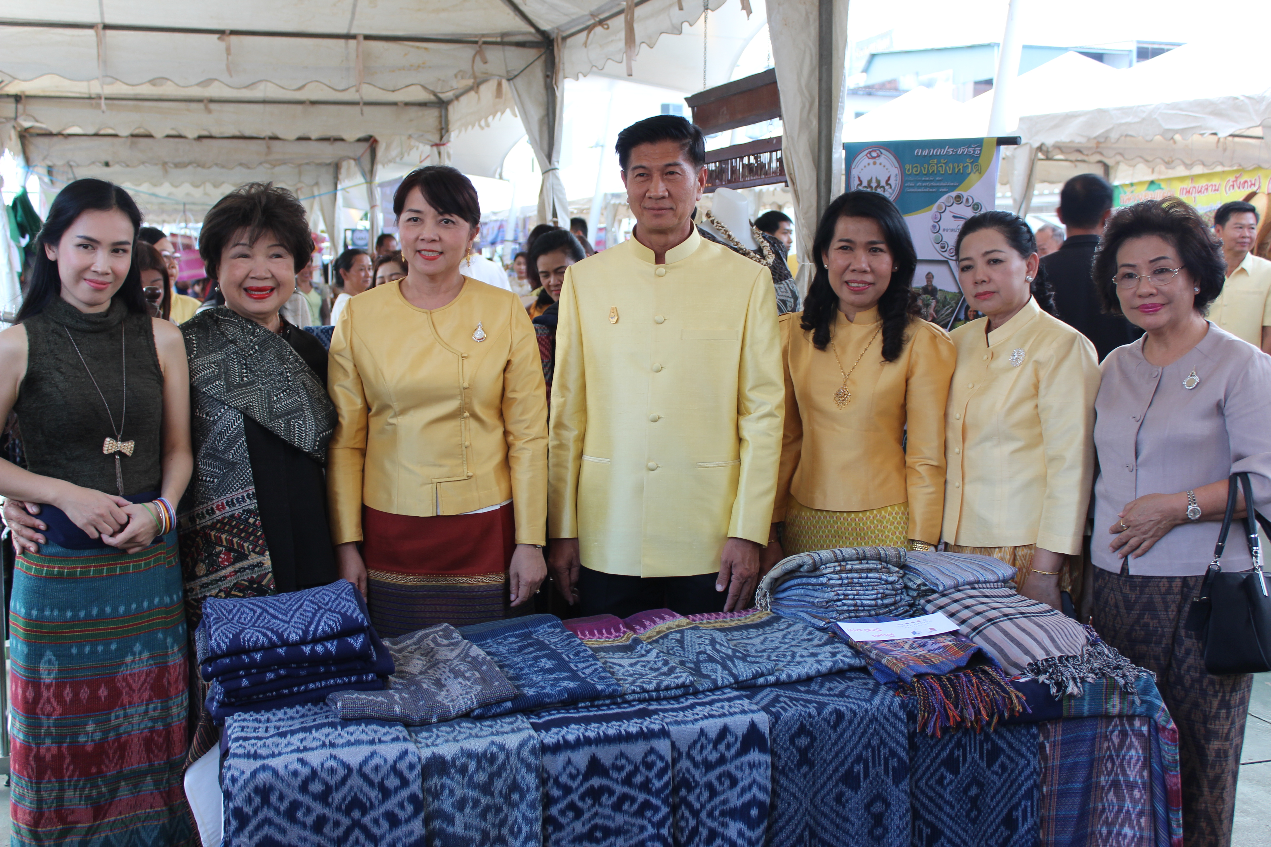 หนองคาย..Kick Off ตลาดนัดประชารัฐ โดย พช.หนองคายเป็นแกนหลัก !!!!!”