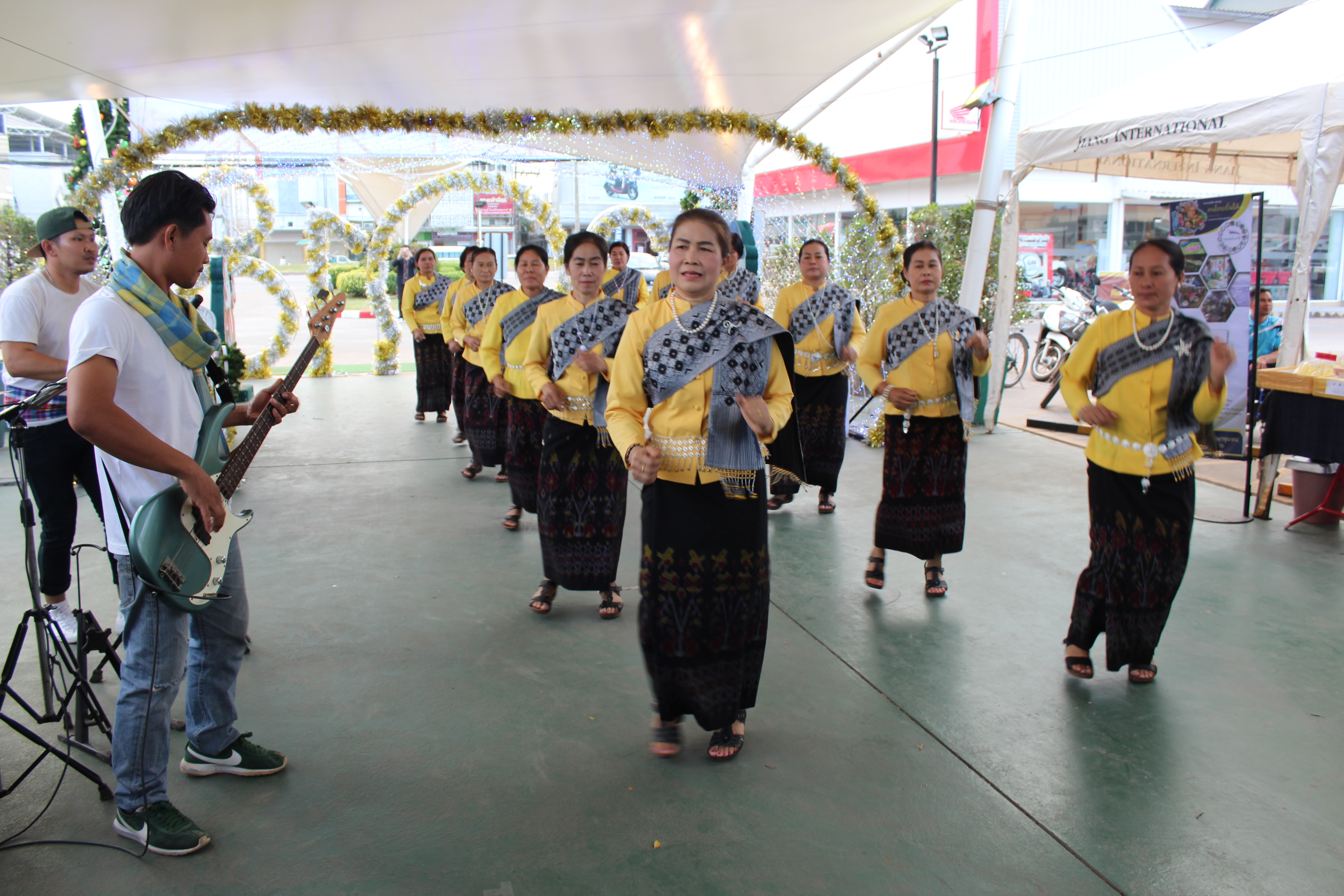 หนองคาย..Kick Off ตลาดนัดประชารัฐ โดย พช.หนองคายเป็นแกนหลัก !!!!!”