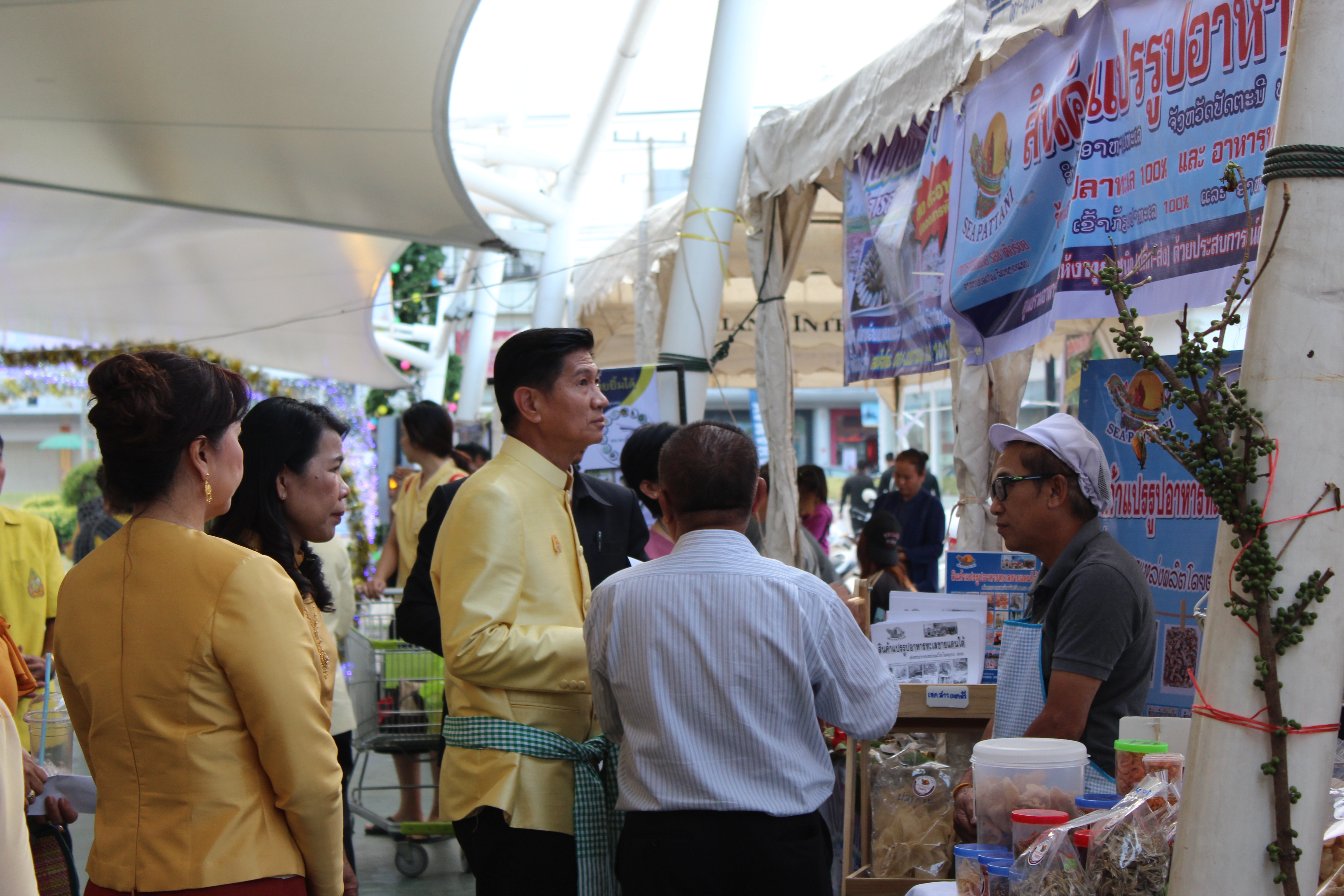 หนองคาย..Kick Off ตลาดนัดประชารัฐ โดย พช.หนองคายเป็นแกนหลัก !!!!!”