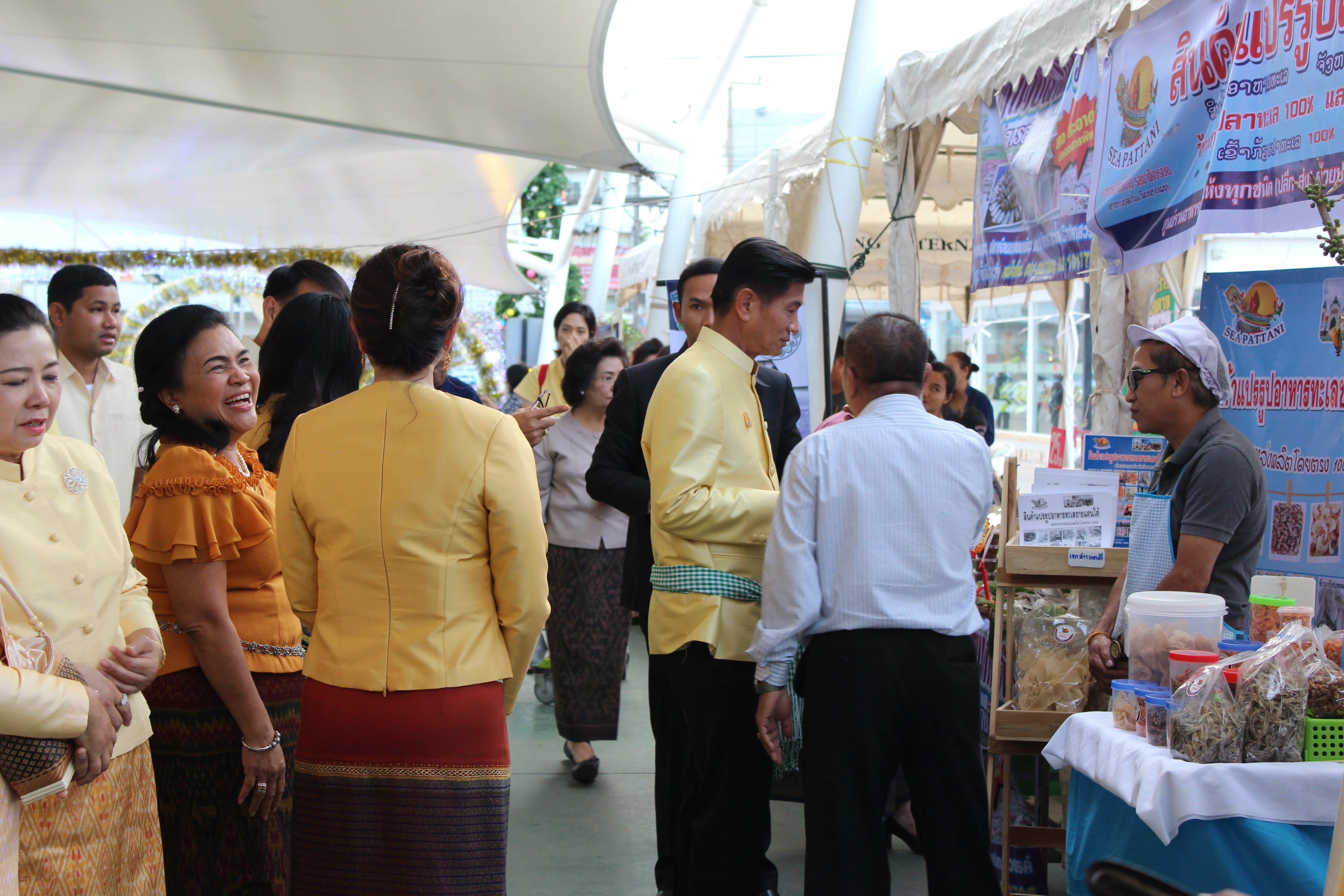 หนองคาย..Kick Off ตลาดนัดประชารัฐ โดย พช.หนองคายเป็นแกนหลัก !!!!!”