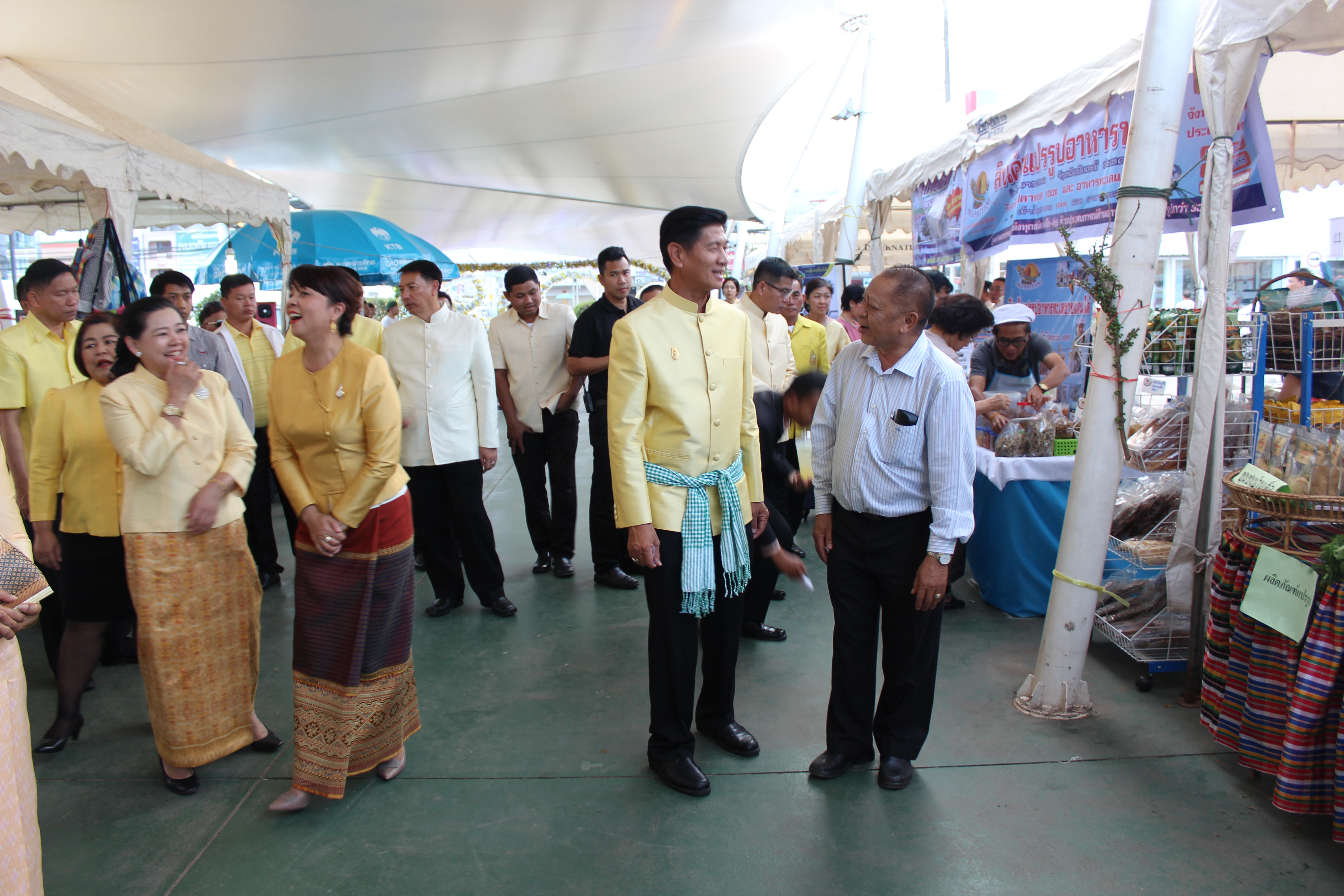 หนองคาย..Kick Off ตลาดนัดประชารัฐ โดย พช.หนองคายเป็นแกนหลัก !!!!!”