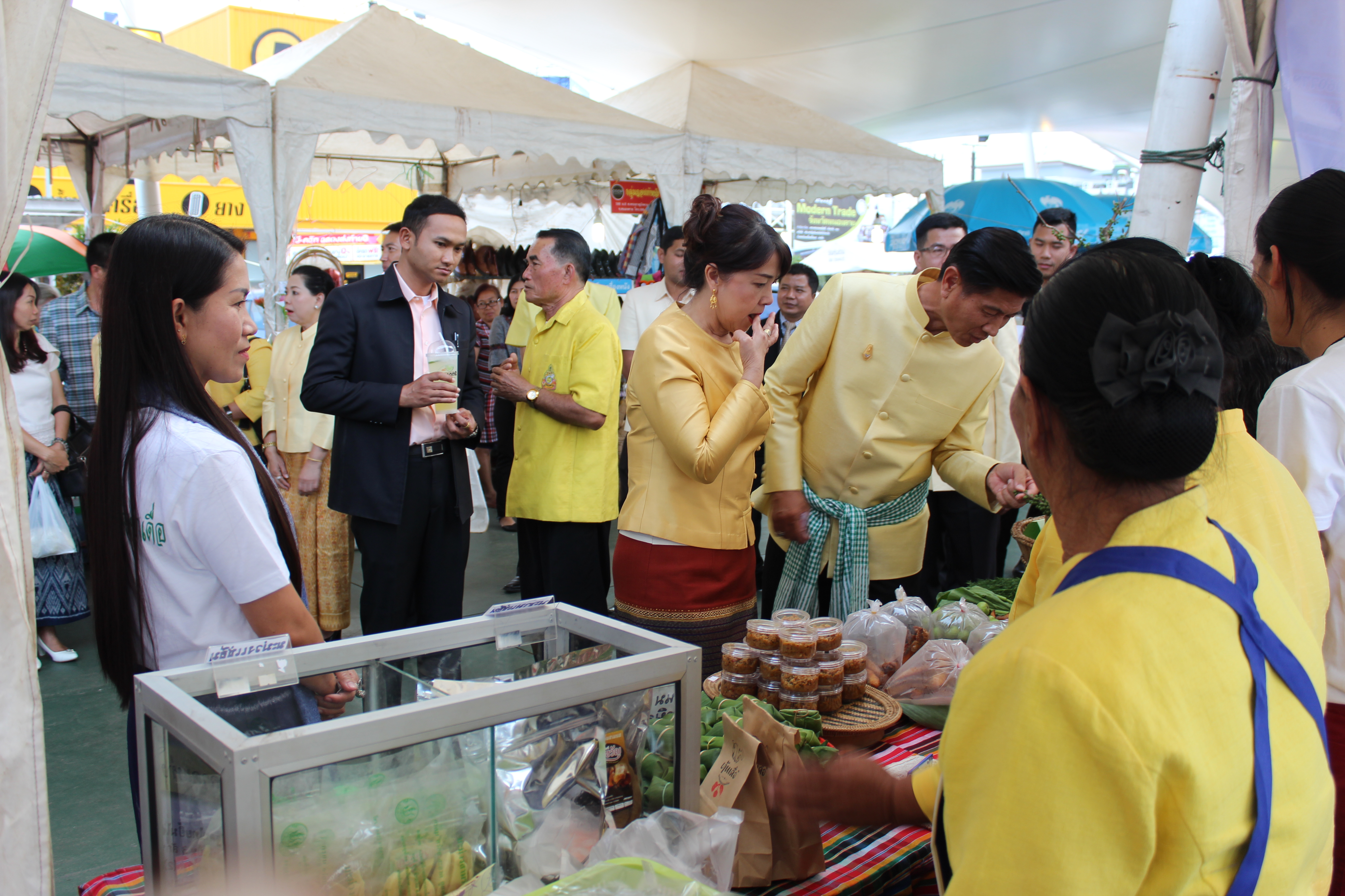 หนองคาย..Kick Off ตลาดนัดประชารัฐ โดย พช.หนองคายเป็นแกนหลัก !!!!!”