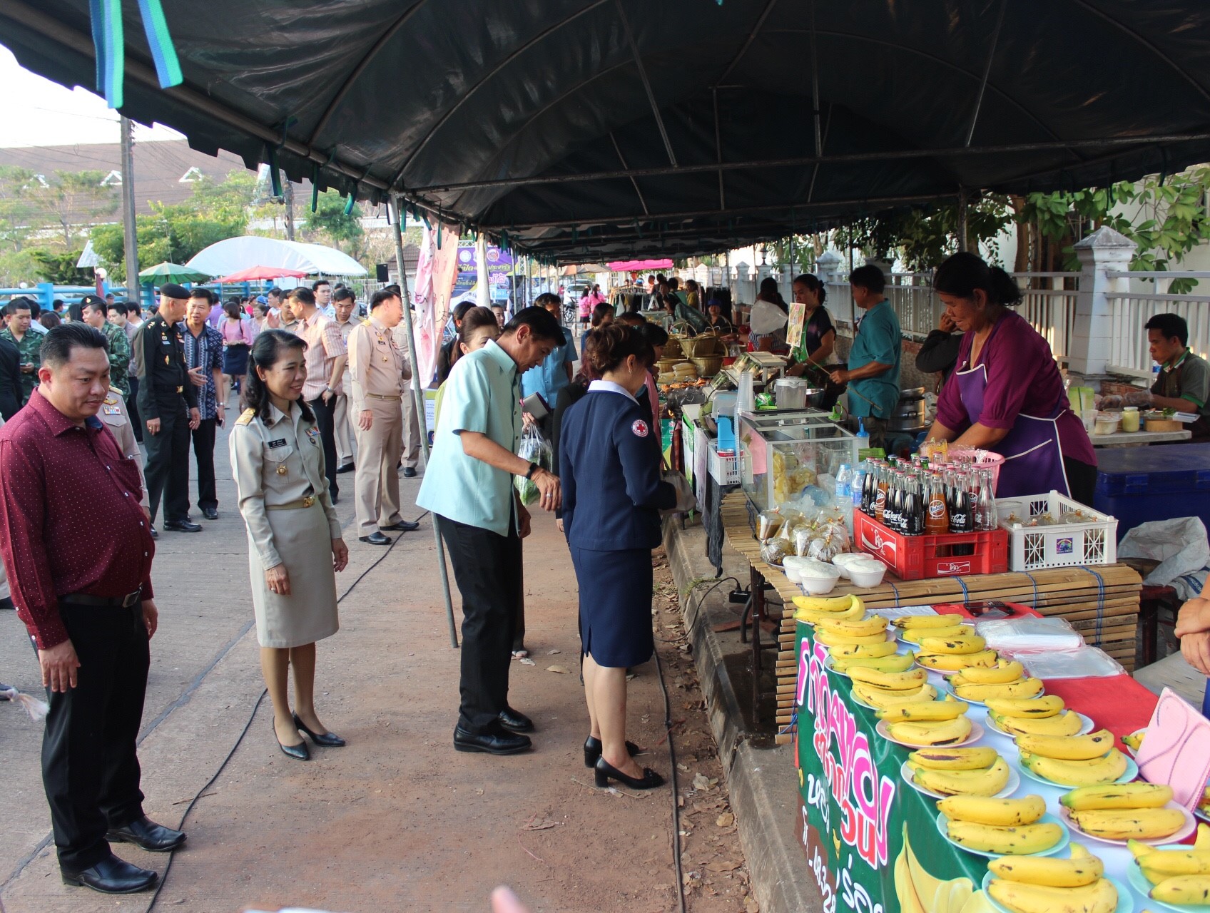 จังหวัดหนองคาย เปิดตลาดประชารัฐ คนไทยยิ้มได้