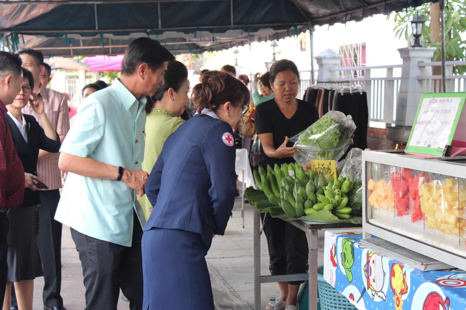 จังหวัดหนองคาย เปิดตลาดประชารัฐ คนไทยยิ้มได้