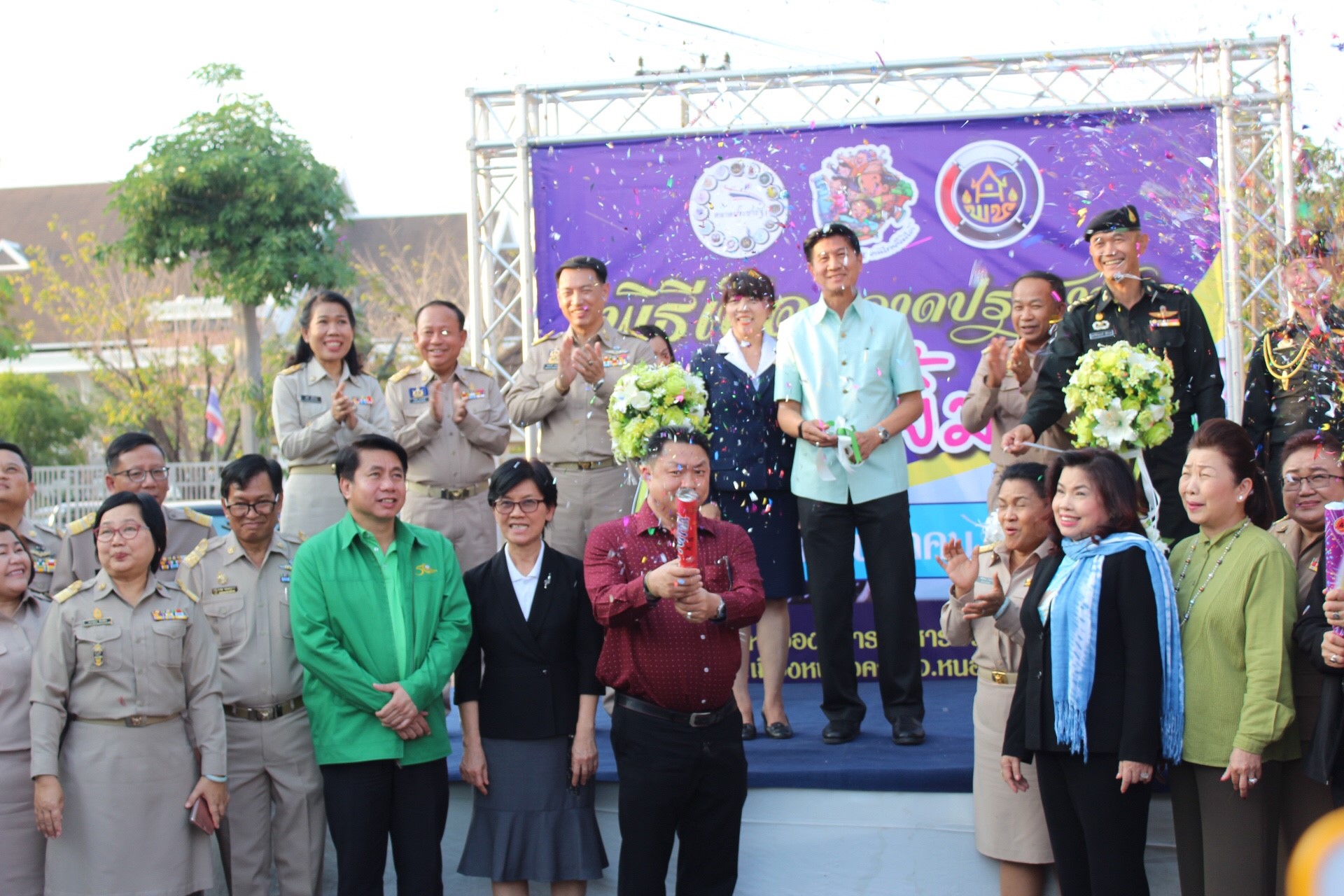 จังหวัดหนองคาย เปิดตลาดประชารัฐ คนไทยยิ้มได้