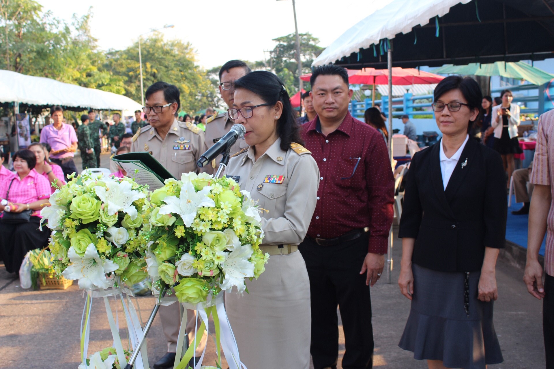 จังหวัดหนองคาย เปิดตลาดประชารัฐ คนไทยยิ้มได้