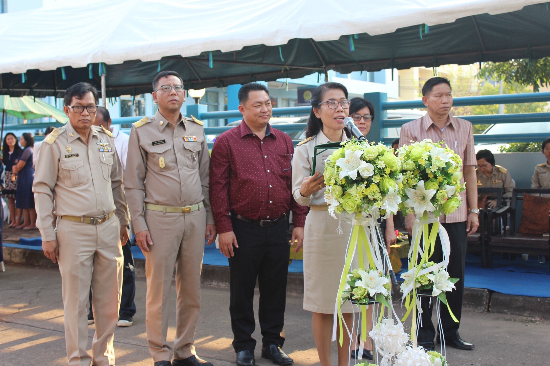 จังหวัดหนองคาย เปิดตลาดประชารัฐ คนไทยยิ้มได้