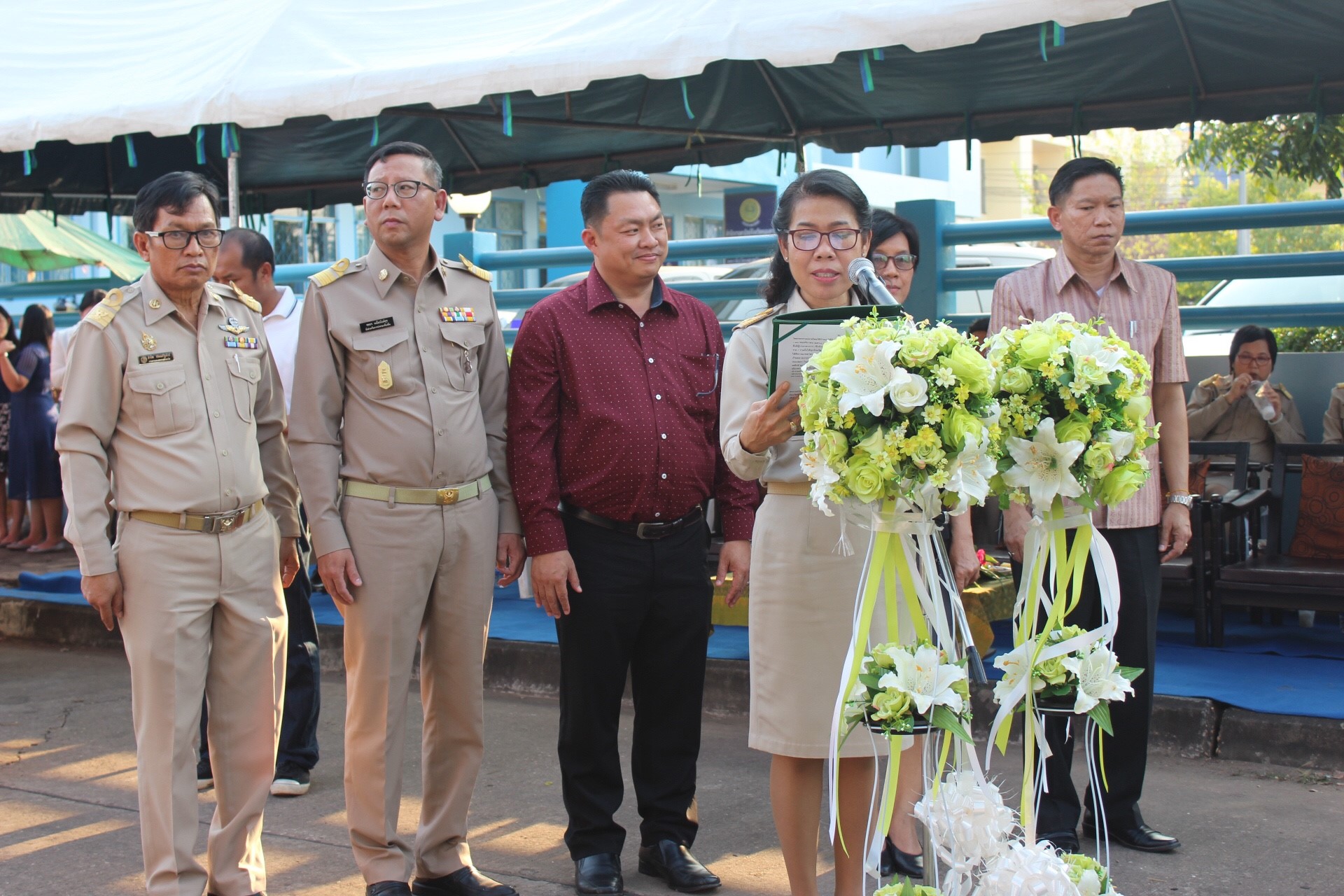 จังหวัดหนองคาย เปิดตลาดประชารัฐ คนไทยยิ้มได้