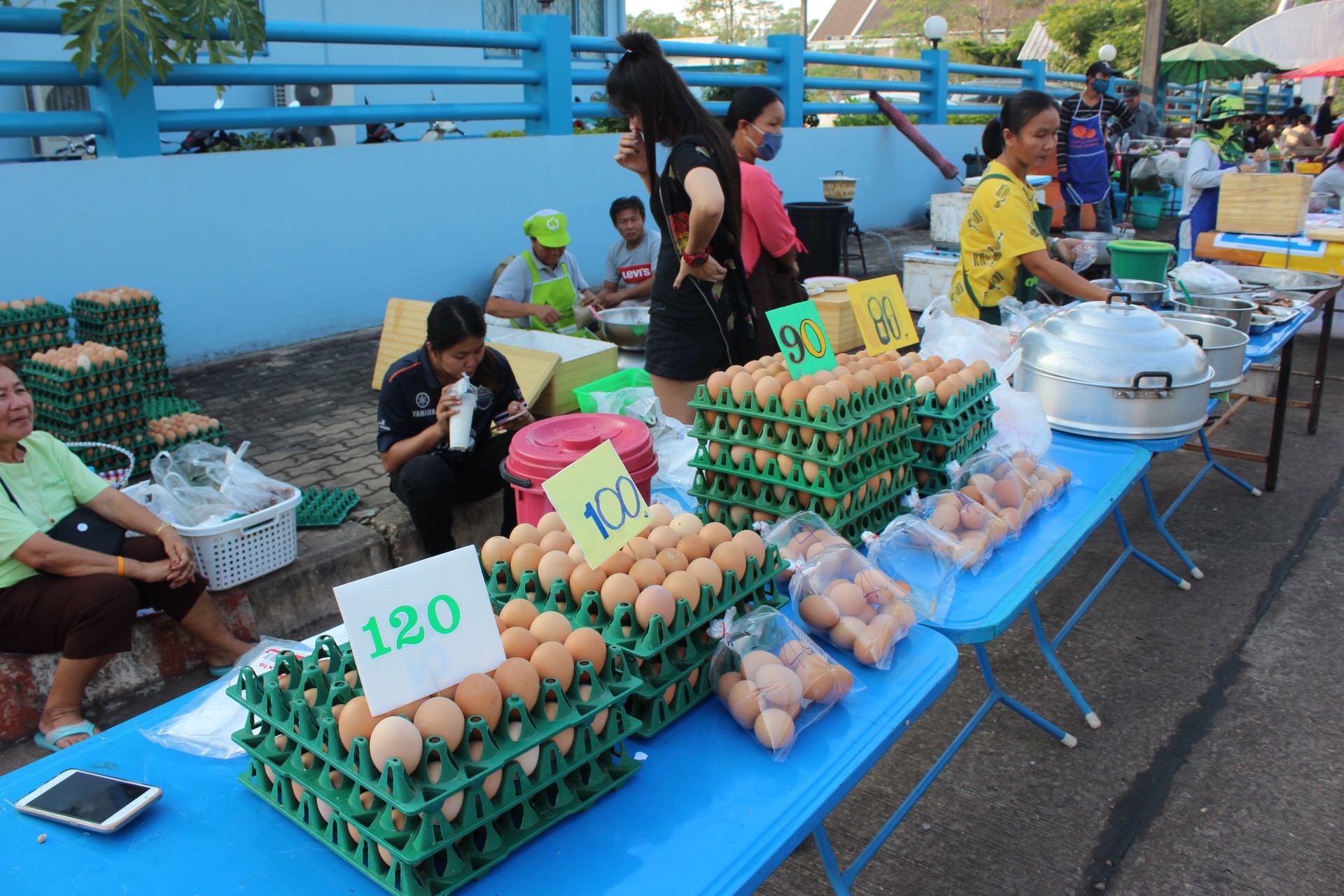 จังหวัดหนองคาย เปิดตลาดประชารัฐ คนไทยยิ้มได้