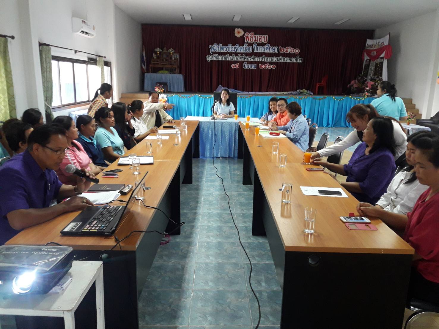 พจ.หนองคาย นำส่วนราชการลงพื้นที่สอบคุณภาพและมาตรฐานการจัดเก็บ/บันทึกประมวลผลข้อมูล จปฐ. ปี2561 ณ อำเภอสระใคร