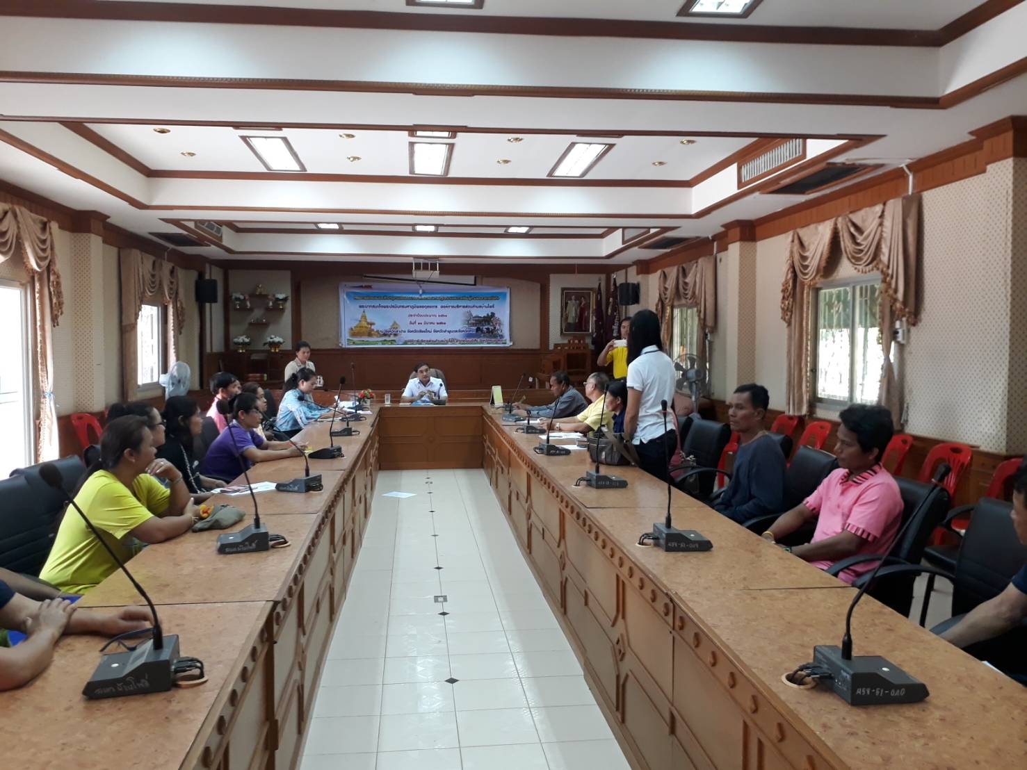 คณะตรวจสอบคุณภาพและมาตรฐานการจัดเก็บ/บันทึกประมวลผลข้อมูล จปฐ. ปี 2561 ชุดที่ 3 นำโดยนายสมปอง จันทะพันธ์ รองนายแพทย์สาธารณสุขจังหวัดหนองคาย และคณะทำงานติดตามประเมินผลการจัดเก็บและบันทึกข้อมูล จปฐ.ระดับจังหวัด ลงพื้นที่สอบคุณภาพและมาตรฐานการจัดเก็บ/บันทึกประมวลผลข้อมูล จปฐ. ปี2561 ณ อำเภอโพนพิสัย