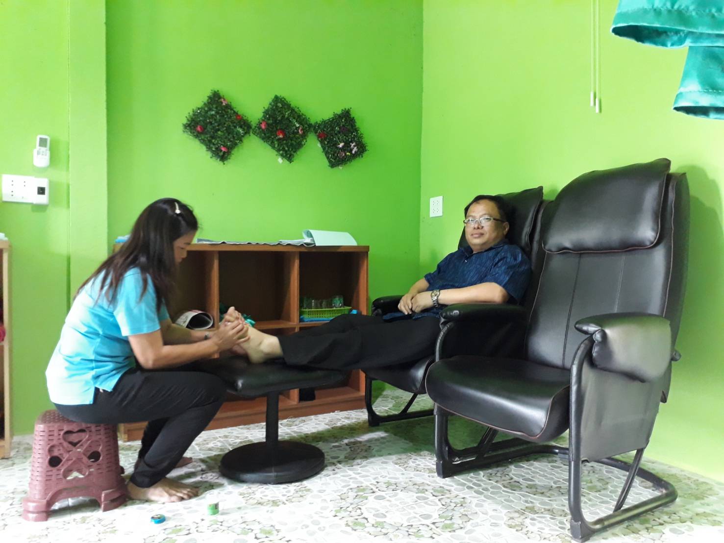 ผู้ช่วยหัวหน้ากลุ่มงานสารสนเทศการพัฒนาชุมชน ร่วมออกตรวจผลงานกลุ่มวิสาหกิจชุมชนดีเด่น อ.โพธิ์ตาก อ.ศรีเชียงใหม่ อ.สังคม