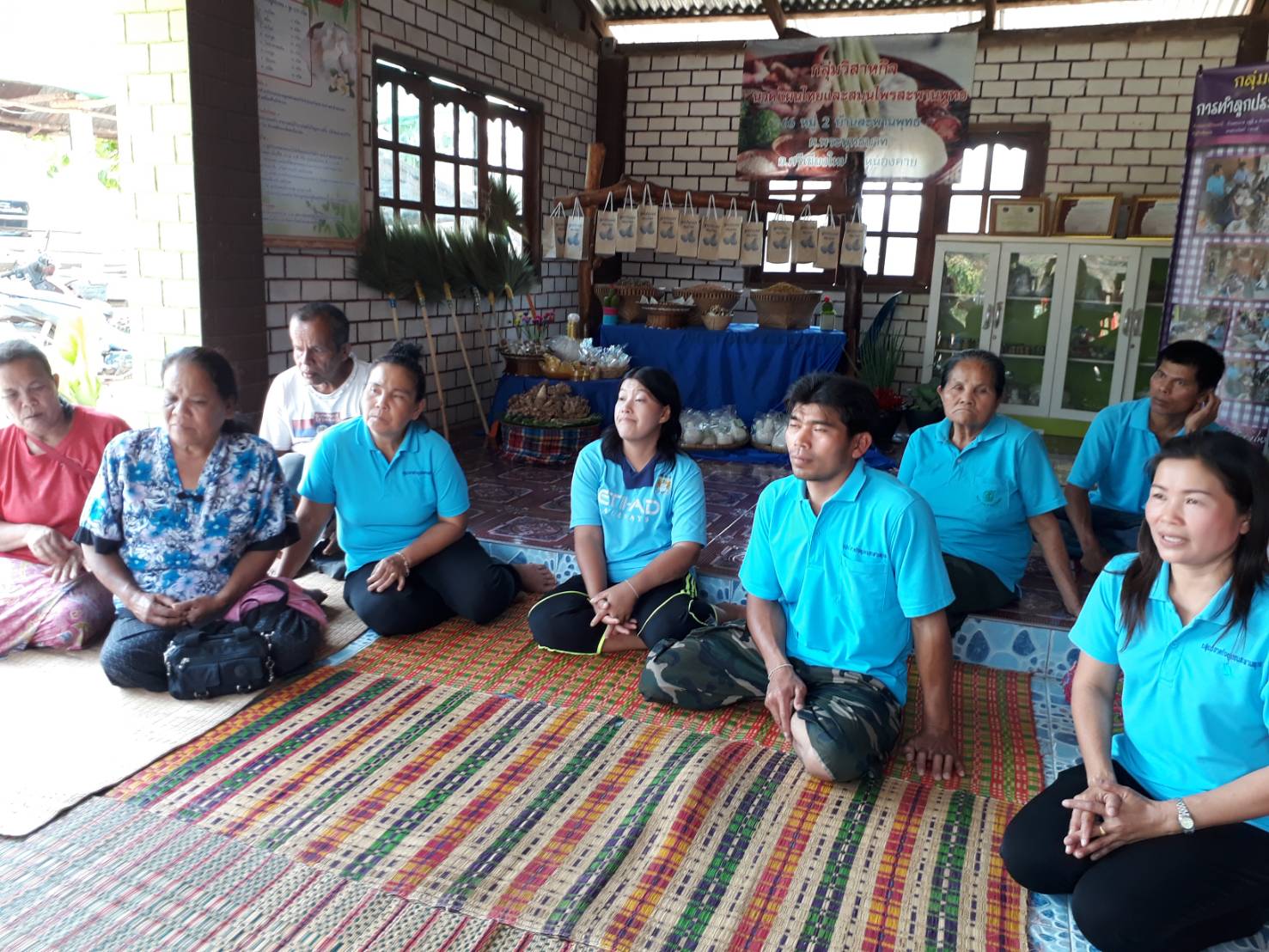 ผู้ช่วยหัวหน้ากลุ่มงานสารสนเทศการพัฒนาชุมชน ร่วมออกตรวจผลงานกลุ่มวิสาหกิจชุมชนดีเด่น อ.โพธิ์ตาก อ.ศรีเชียงใหม่ อ.สังคม