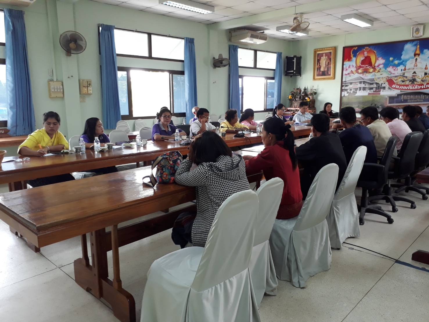 พัฒนาชุมชนหนองคาย ออกติดตามสนับสนุนการบริหารจัดการกองทุนชุมชน แก่คณะทำงานจัดการกองทุนชุมชน ในหมู่บ้านเป้าหมายโครงการสร้างและขยายผลสัมมาชีพชุมชน อำเภอศรีเชียงใหม่