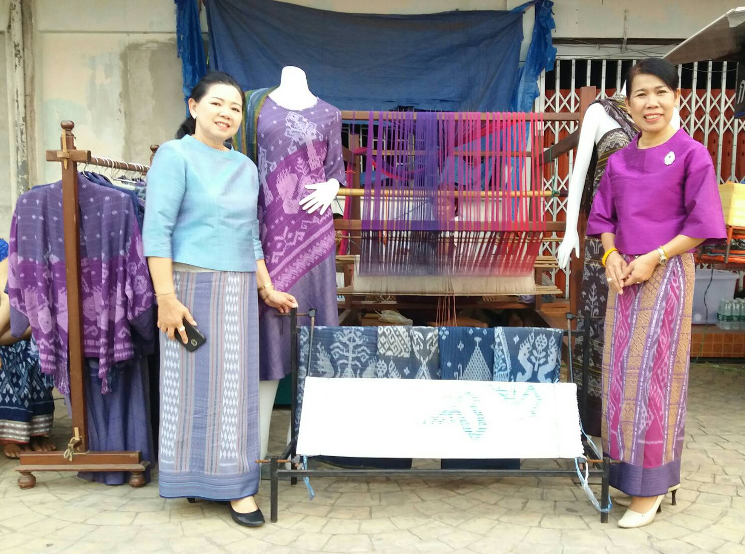 รมต.วัฒนธรรม เปิดตลาดประชารัฐ ณ หนองคาย ในการนี้ พจ.หนองคายร่วมเป็นเกียรติด้วย