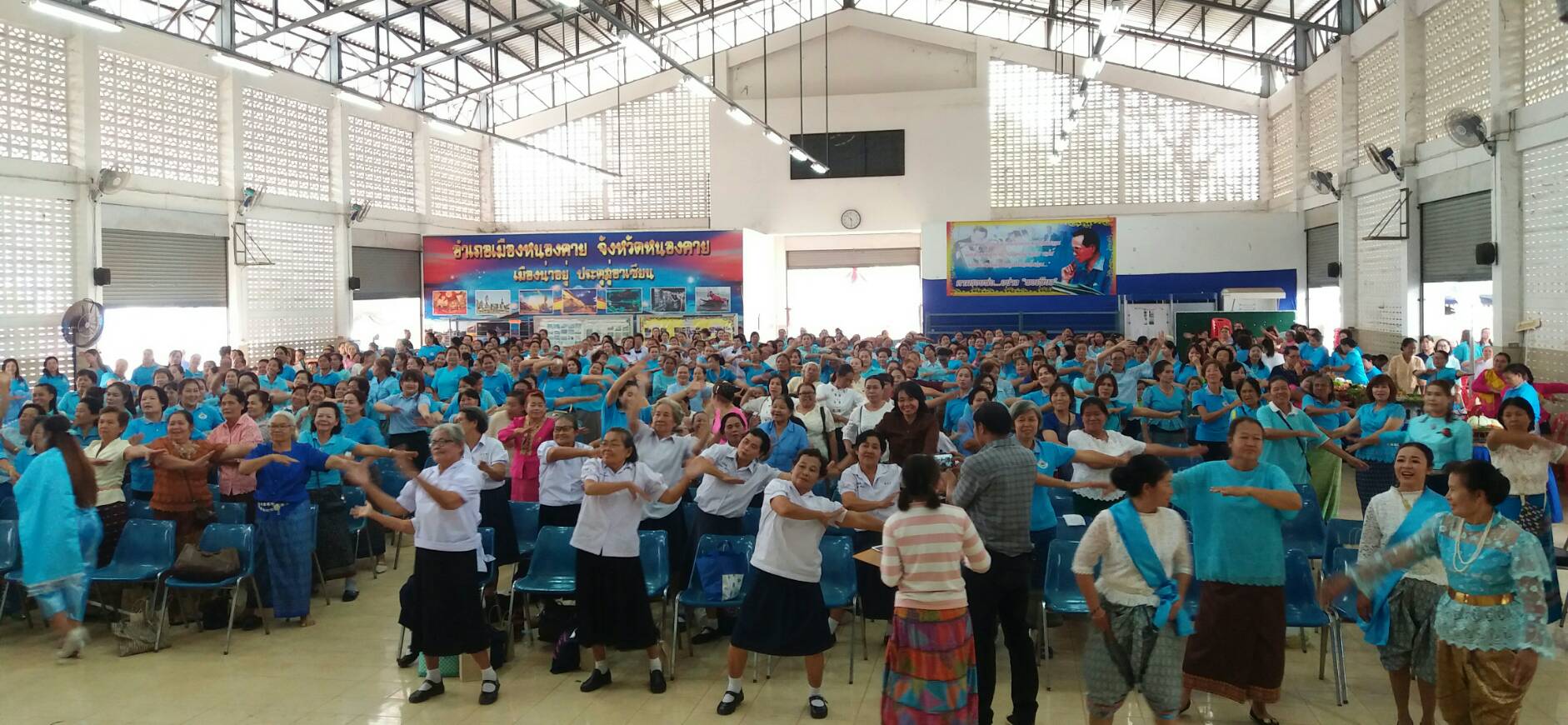 พจ.หนองคาย ร่วมโครงการ รวมพลังสตรี วิถีพอเพียง อำเภอเมืองหนองคาย เนื่องในวันสตรีสากล ประจำปี 2561