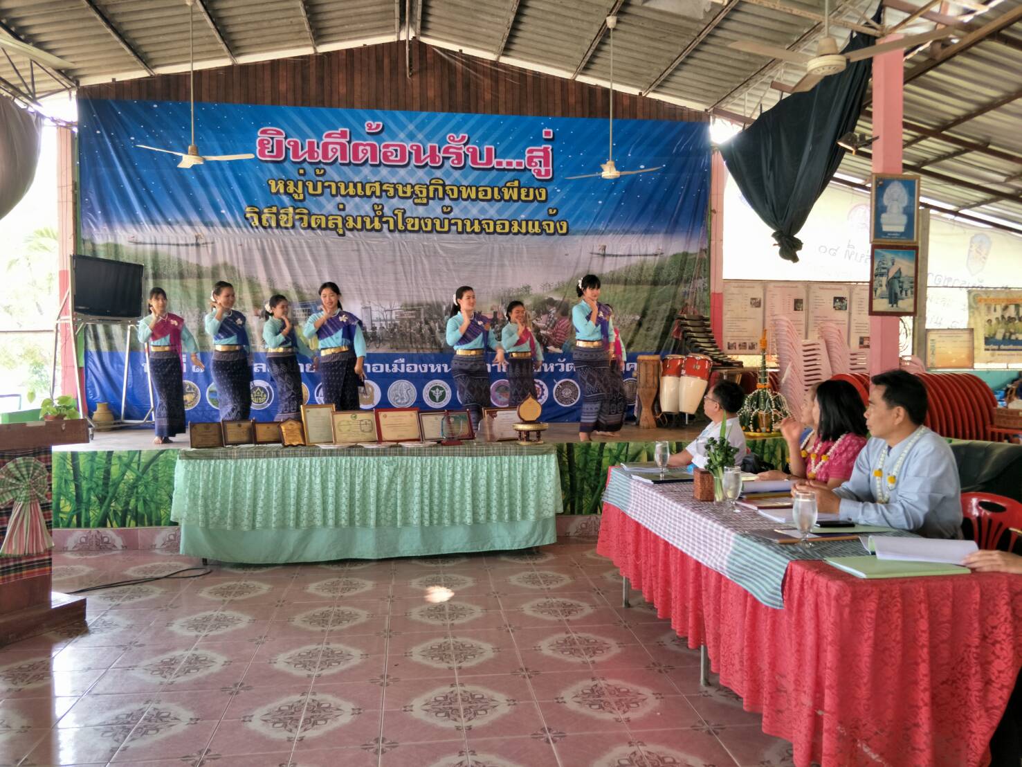 พช.หนองคาย ร่วมออกตรวจผลงานกลุ่มวิสาหกิจชุมชนดีเด่น ประจำปีงบประมาณ พ.ศ.2561