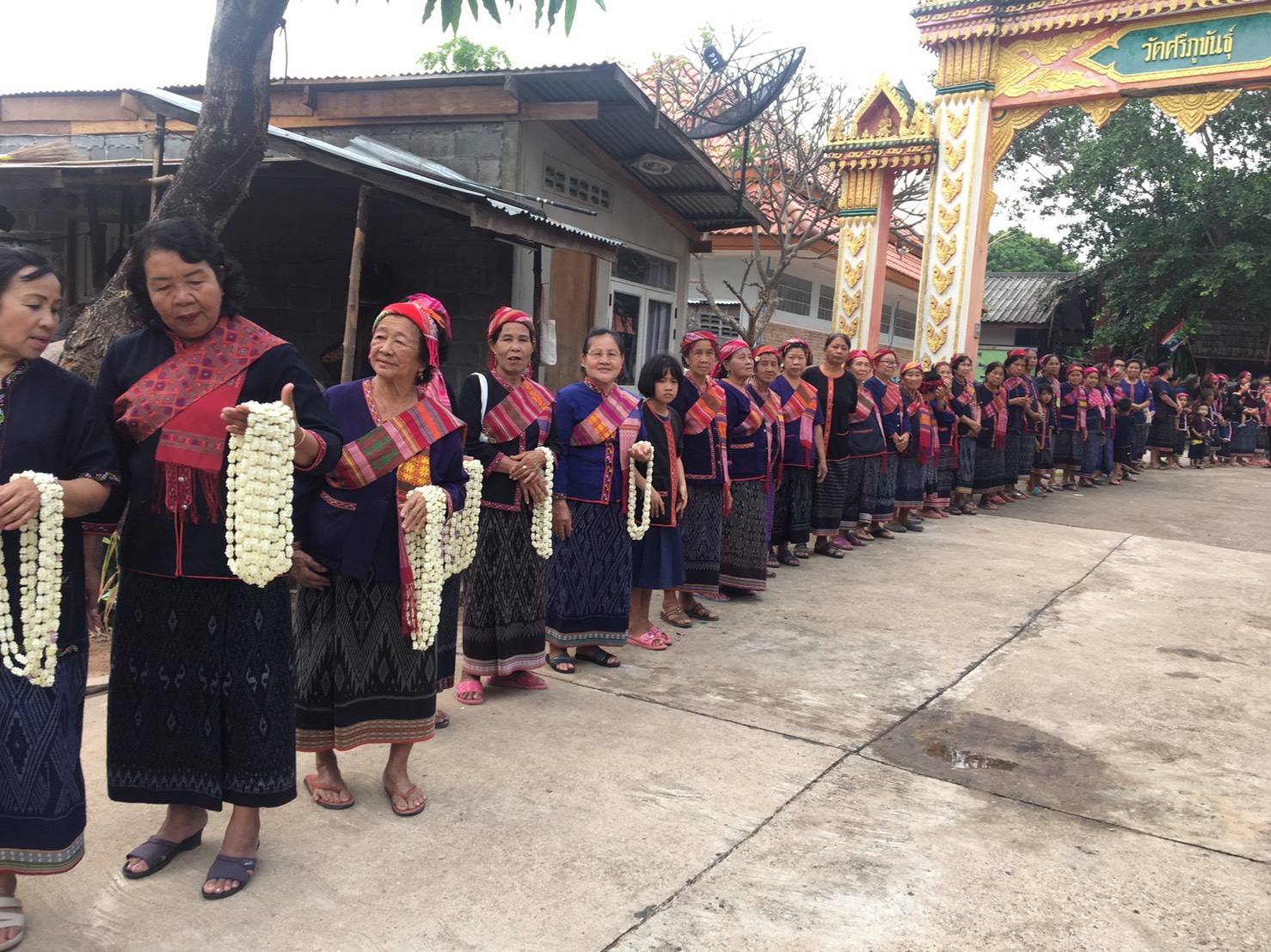 พัฒนาชุมชนหนองคาย จัดตามโครงการส่งเสริมและยกระดับมาตรฐานการท่องเที่ยว กิจกรรม:พัฒนาหมู่บ้าน OTOP เพื่อการท่องเที่ยว