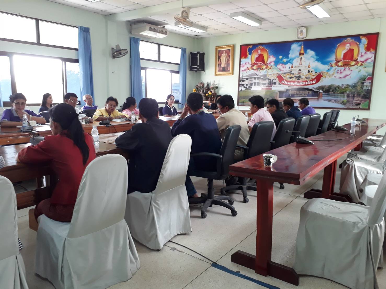 พัฒนาชุมชนหนองคาย ออกติดตามสนับสนุนการบริหารจัดการกองทุนชุมชน แก่คณะทำงานจัดการกองทุนชุมชน ในหมู่บ้านเป้าหมายโครงการสร้างและขยายผลสัมมาชีพชุมชน อำเภอศรีเชียงใหม่