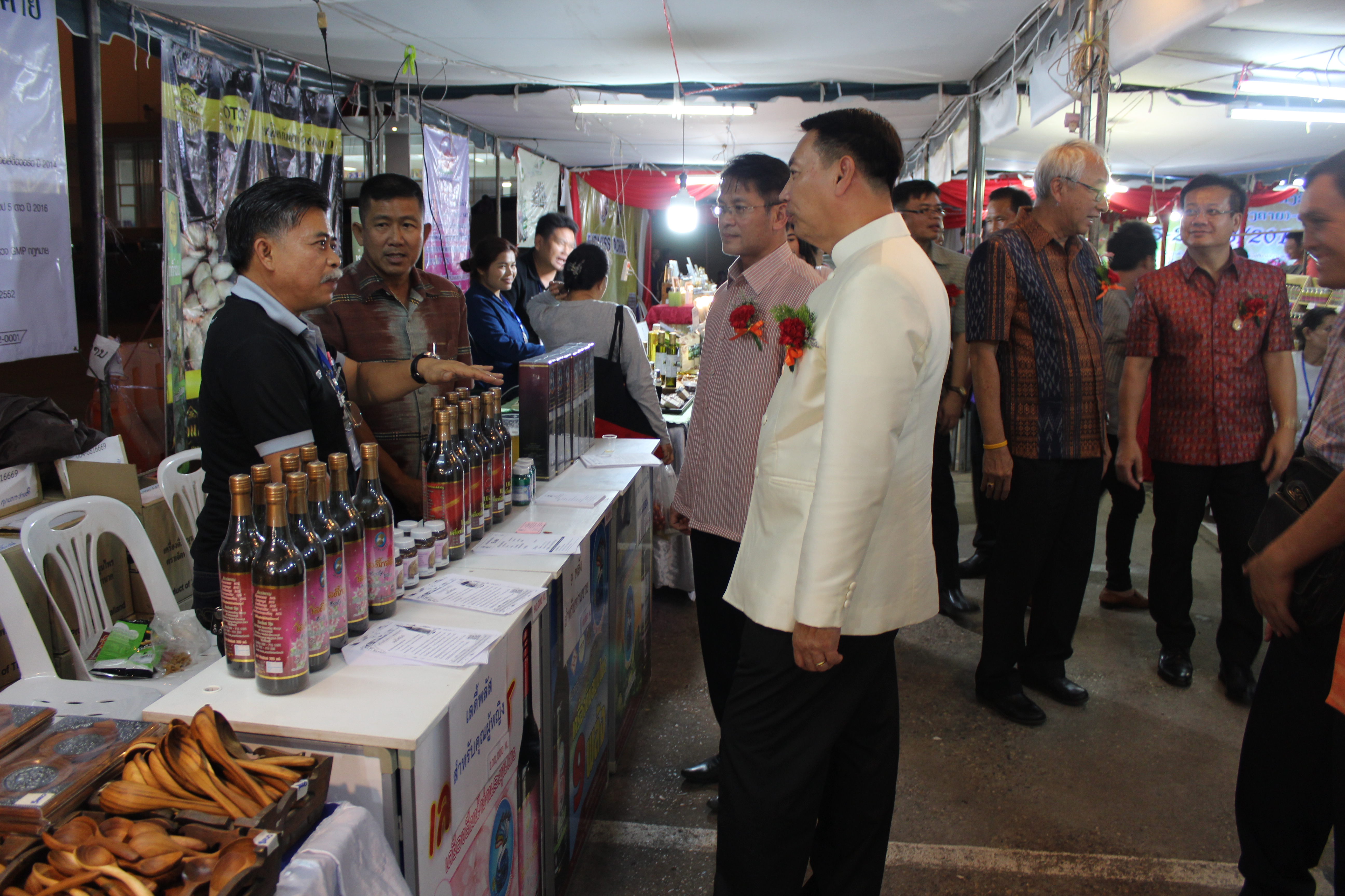 สพจ.หนองคาย จัดงานแสดงสินค้าไทย-ลาว สานสัมพันธ์สองแผ่นดิน  ศูนย์แสดงสินค้าลาวไอเทค นครหลวงเวียงจันทร์ สาธารณรัฐประชาธิปไตยประชาชนลาว 