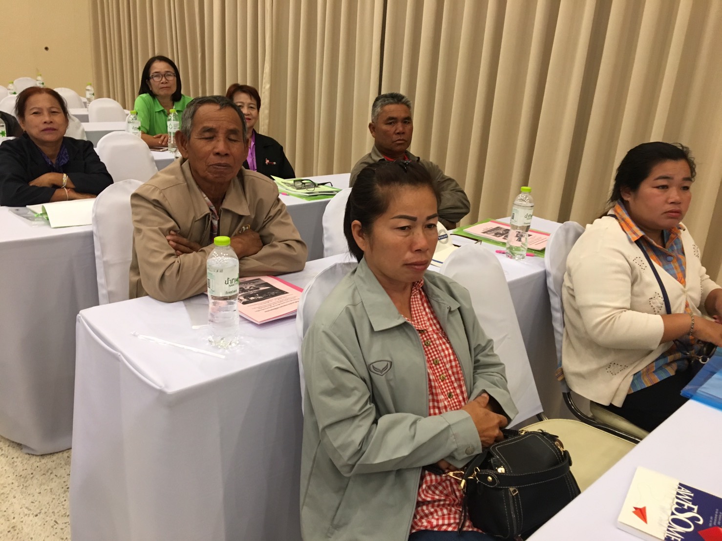 จังหวัดหนองคาย ดำเนินโครงการส่งเสริมและยกระดับมาตรฐานการท่องเที่ยว กิจกรรม:พัฒนาหมู่บ้าน OTOP เพื่อการท่องเที่ยว