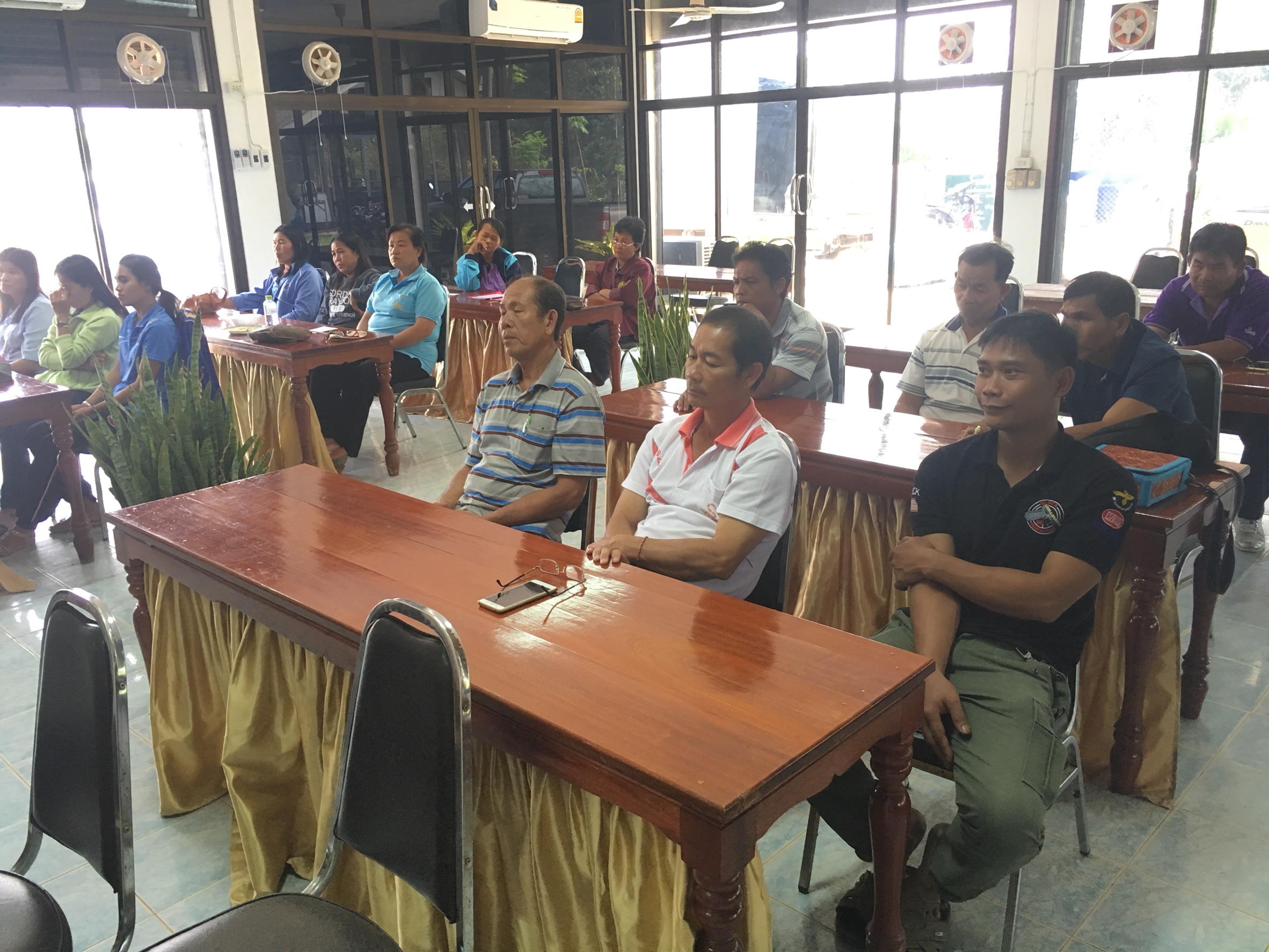 คณะตรวจสอบคุณภาพและมาตรฐานการจัดเก็บ/บันทึกประมวลผลข้อมูล จปฐ. ปี2561 ชุดที่ 1 ลงพื้นที่อำเภอสังคม