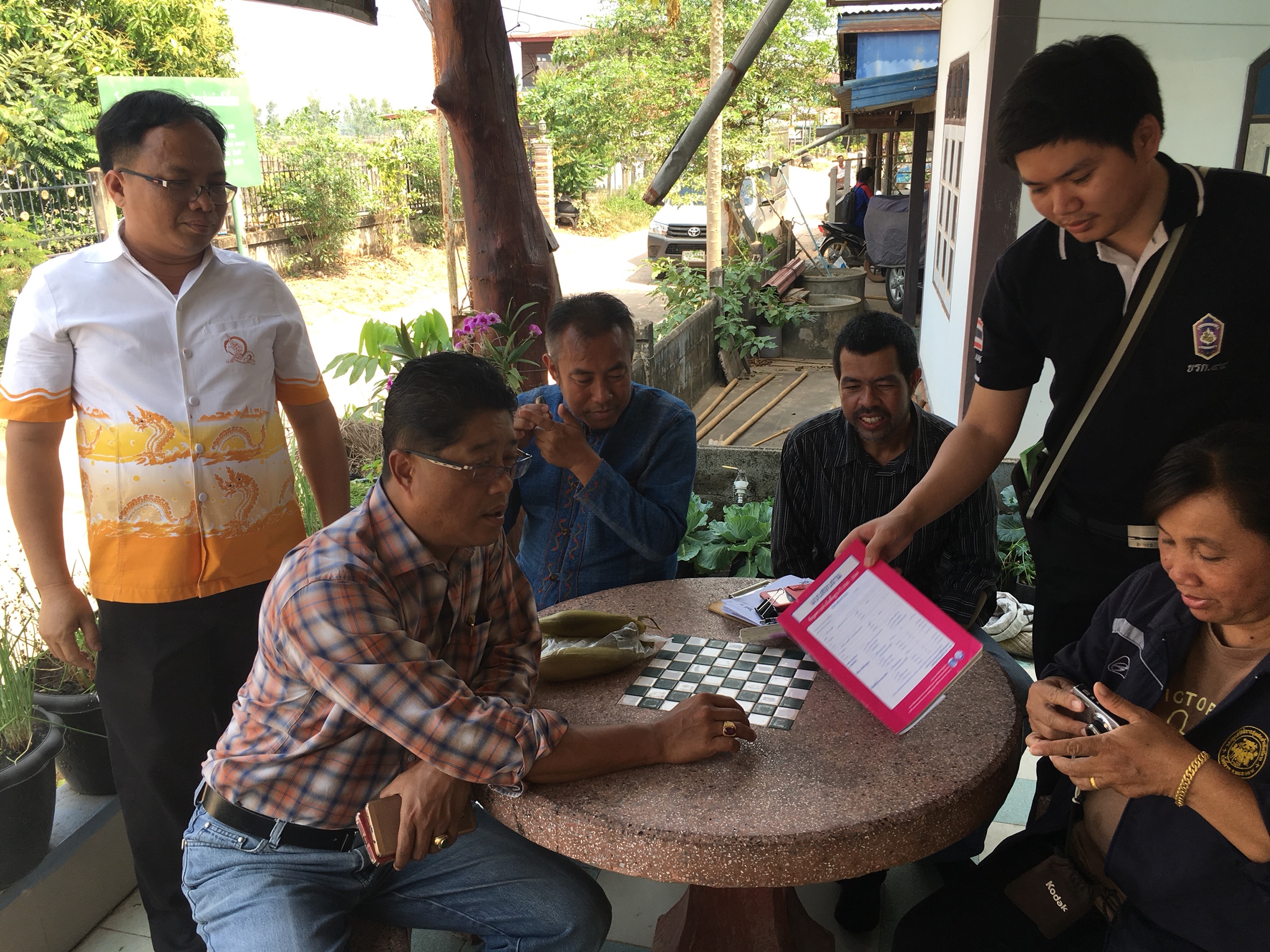 คณะตรวจสอบคุณภาพและมาตรฐานการจัดเก็บ/บันทึกประมวลผลข้อมูล จปฐ. ปี2561 ชุดที่ 1 ลงพื้นที่อำเภอโพธิ์ตาก