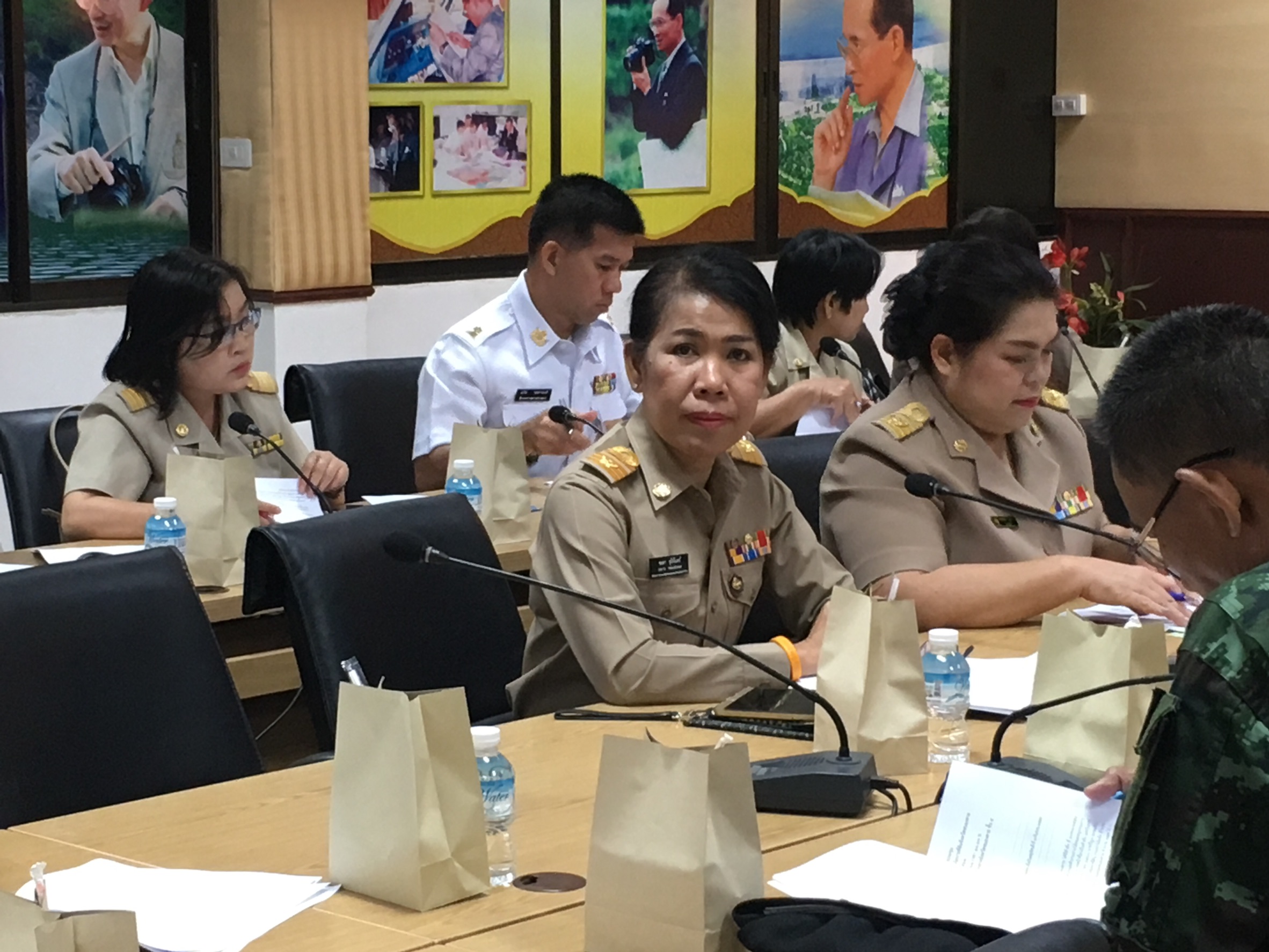 เวลา 10.00 น. พจ.หนองคาย ร่วมประชุมคณะทำงาน ภายใต้คณะอนุกรรมการนโยบายที่ดินจังหวัดหนองคาย ครั้งที่ 1/2561