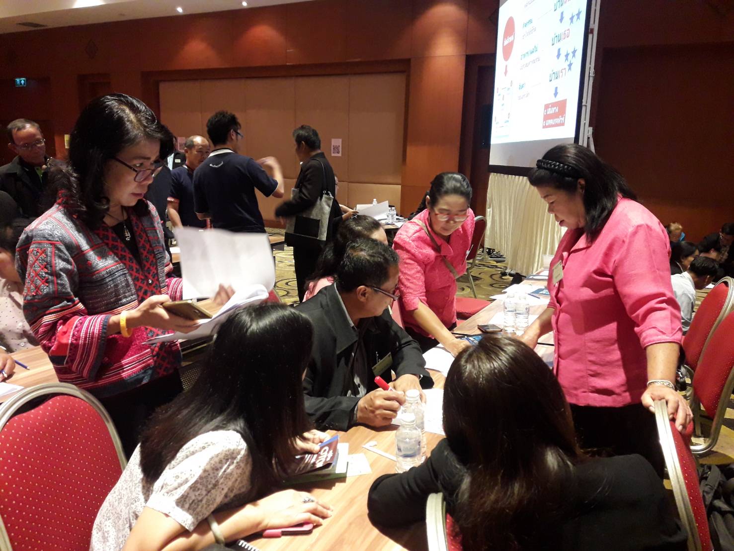 หนองคาย…แบ่งกลุ่มค้นหาอัตลักษณ์หมู่บ้าน OTOP Village