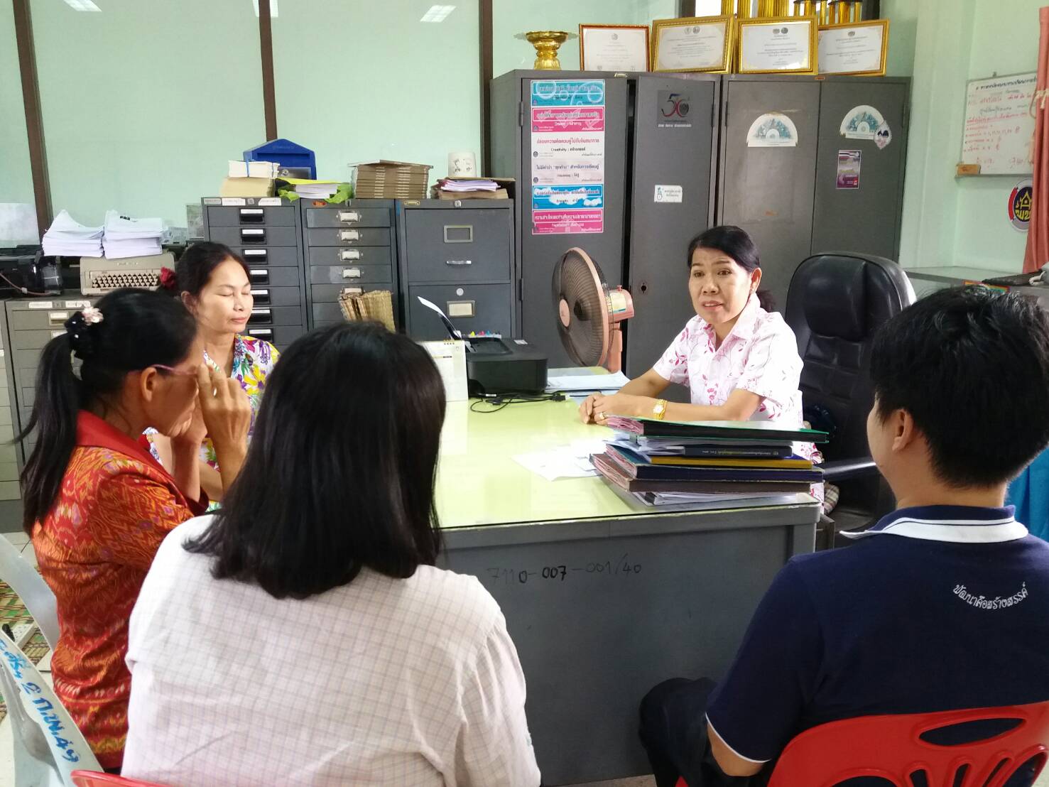 พจ.หนองคาย ติดตามการดำเนินงานฯ ณ สพอ.ศรีเชียงใหม่