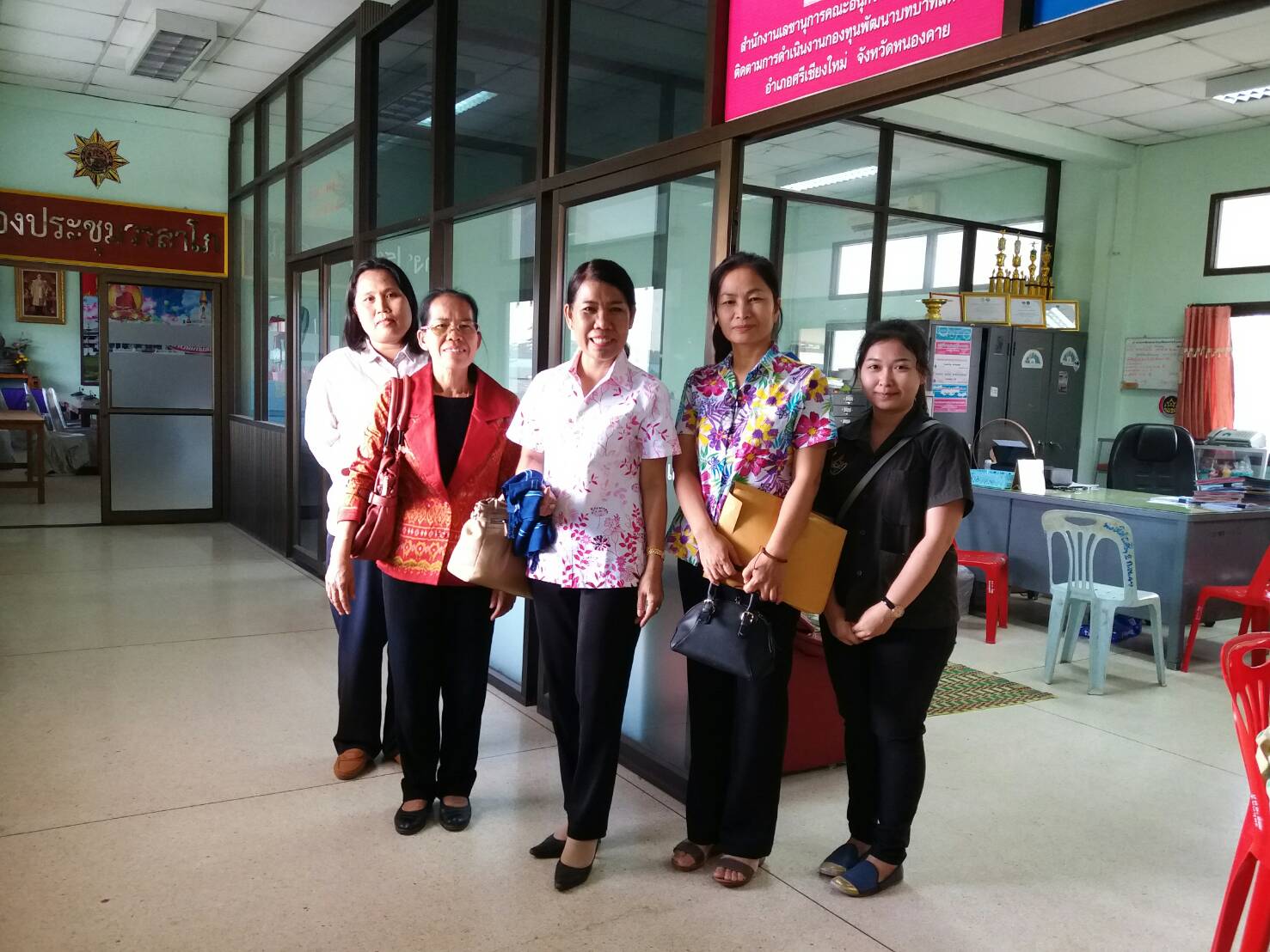 พจ.หนองคาย ติดตามการดำเนินงานฯ ณ สพอ.ศรีเชียงใหม่