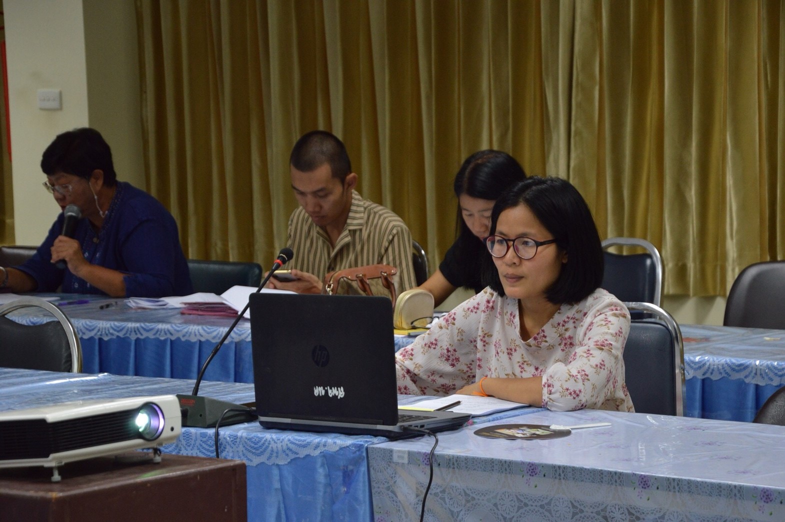 นางชะตา ธุลีจันทร์ พัฒนาการจังหวัดหนองคาย เป็นประธานในการประชุมประจำเดือน หัวหน้ากลุ่มงาน หัวหน้าฝ่าย พัฒนาการอำเภอ และนักวิชาการพัฒนาชุมชน ครั้งที่ 5/2561