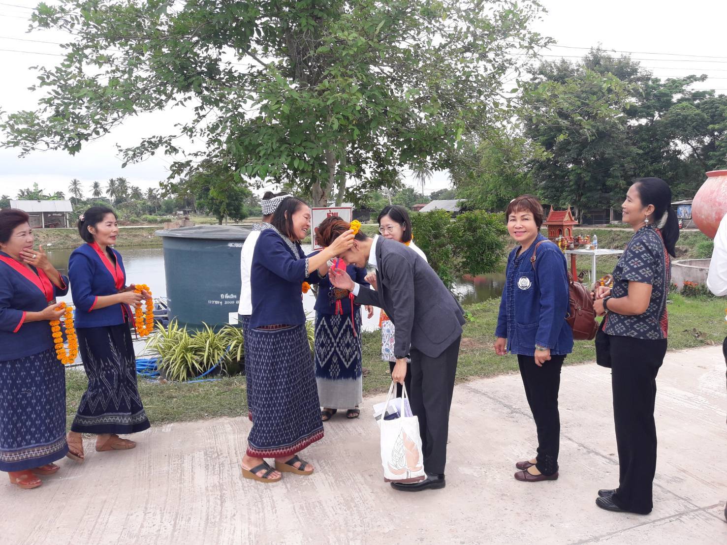 หนองคาย ร่วมกับคณะกรรมการประเมินการพัฒนาการท่องเที่ยวโดยชุมชน โครงการยกระดับการท่องเที่ยวทางวัฒนธรรมครบวงจร ลงพื้นที่บ้านหม้อ หมู่ที่ 7 ตำบลบ้านหม้อ อำเภอศรีเชียงใหม่