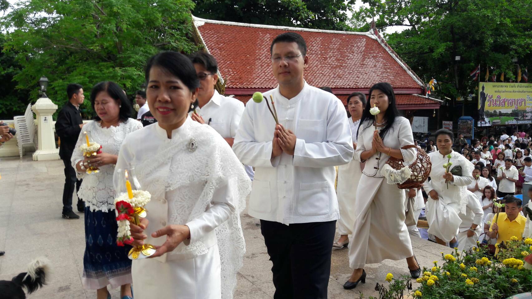 พจ.หนองคาย ร่วมพิธี เนื่องในเทศกาลวันวิสาขบูชา วันสำคัญสากลของโลก จังหวัดหนองคาย ประจำปี 2561