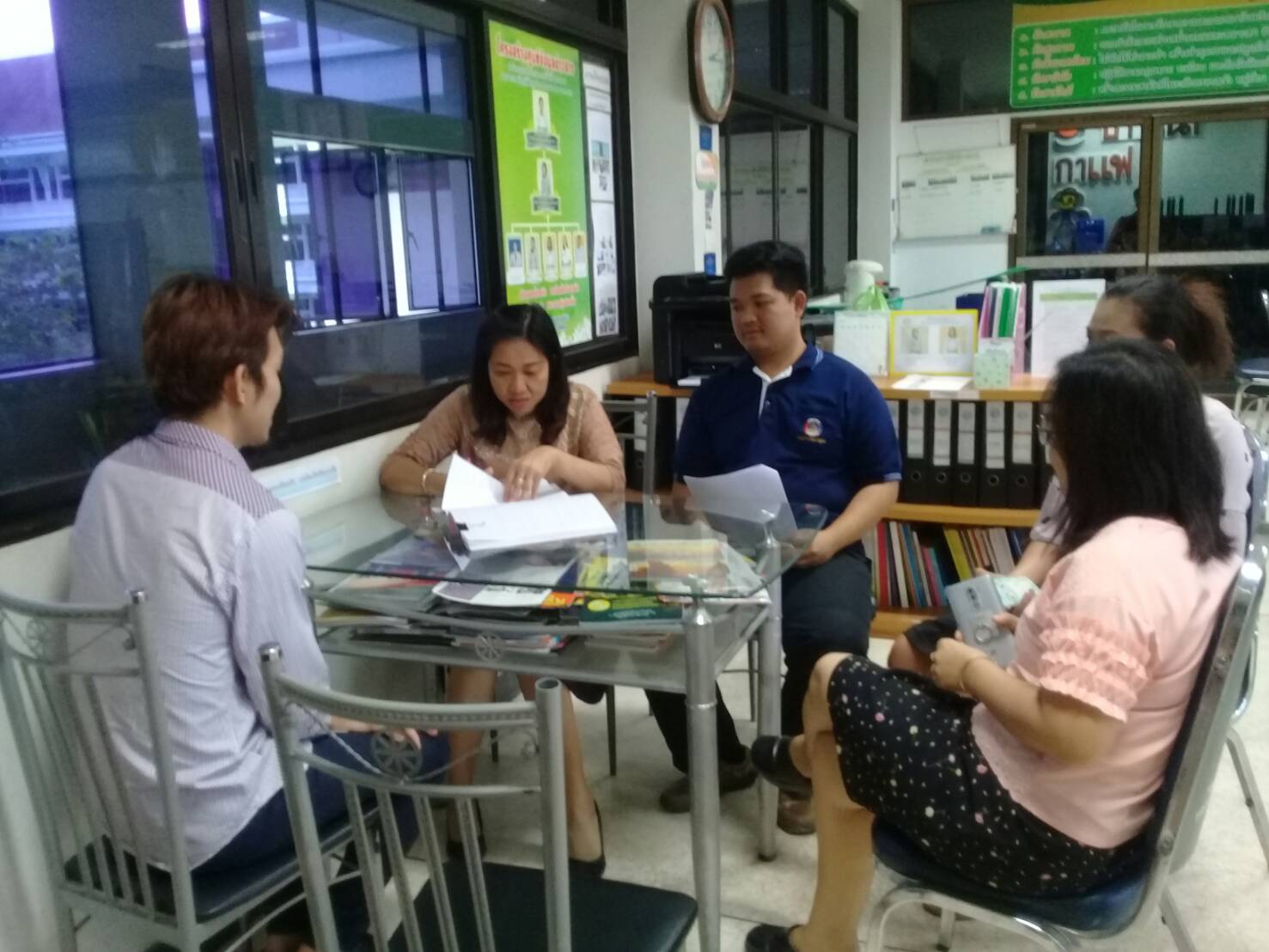 พช.หนองคาย เยี่ยมชมศูนย์ข้อมูลข่าวสารของราชการสำนักงานเกษตรและสหกรณ์จังหวัดหนองคาย